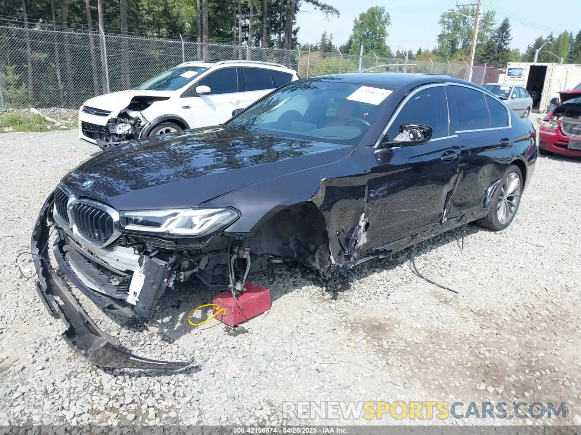 2 Photograph of a damaged car WBA13BJ09NWX51234 BMW 530 2022