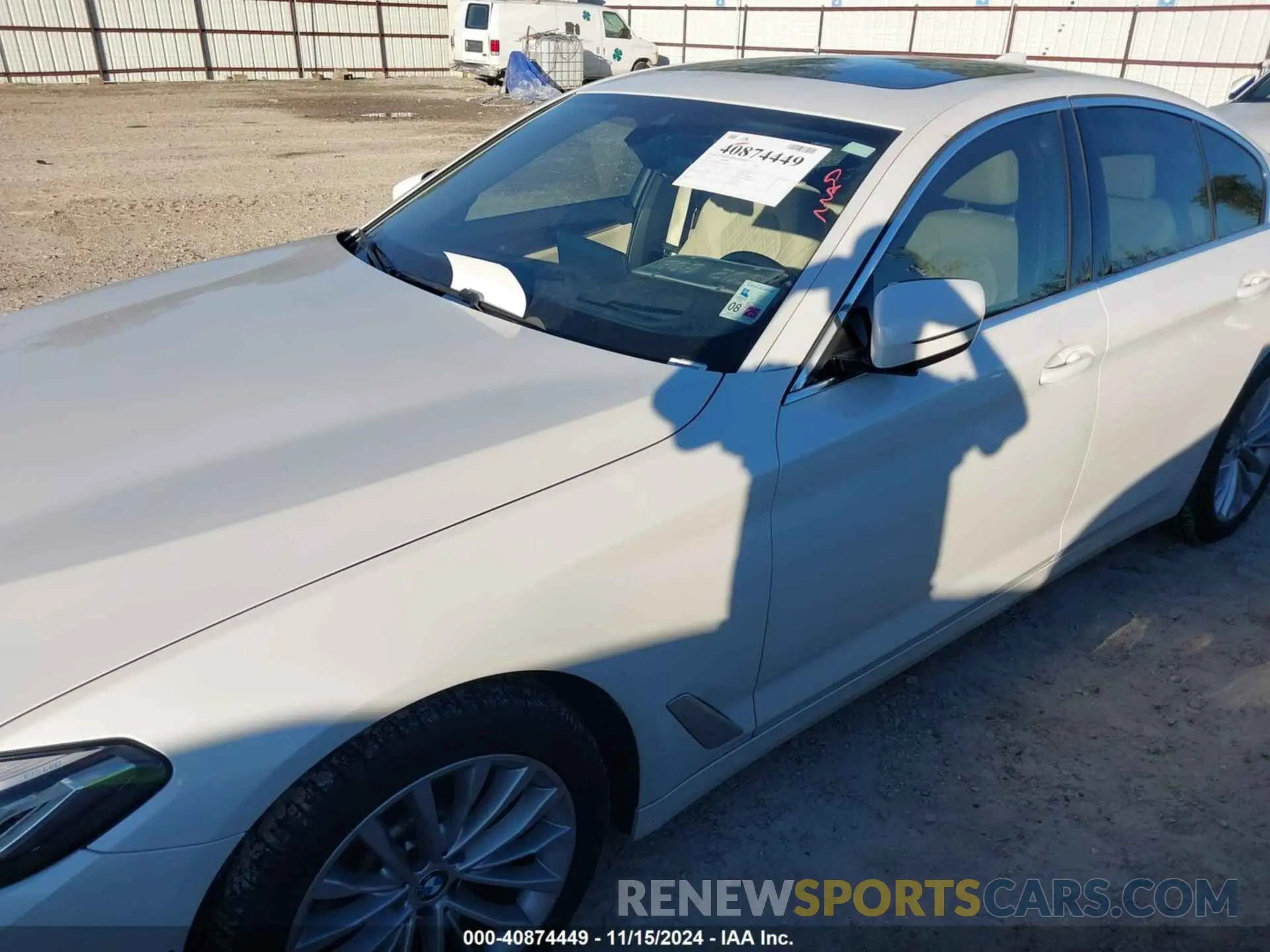 6 Photograph of a damaged car WBA53BH02NCH98794 BMW 530 2022
