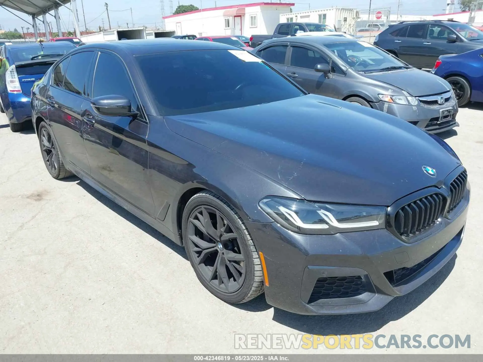 1 Photograph of a damaged car WBA53BH09NWX79252 BMW 530 2022