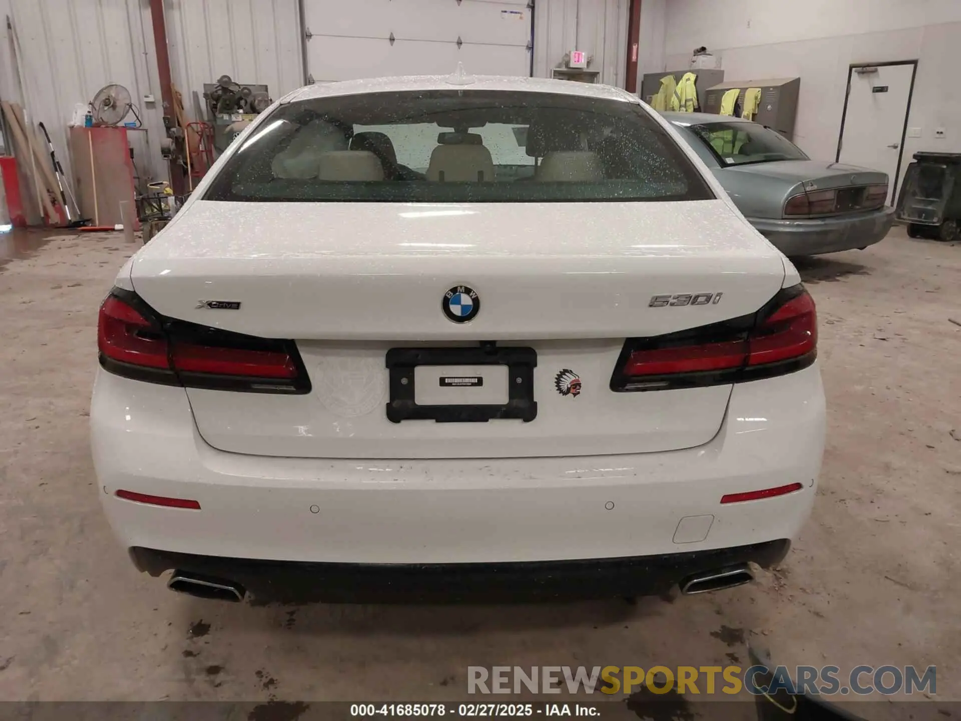 16 Photograph of a damaged car WBA13BJ07PWY20084 BMW 530 2023