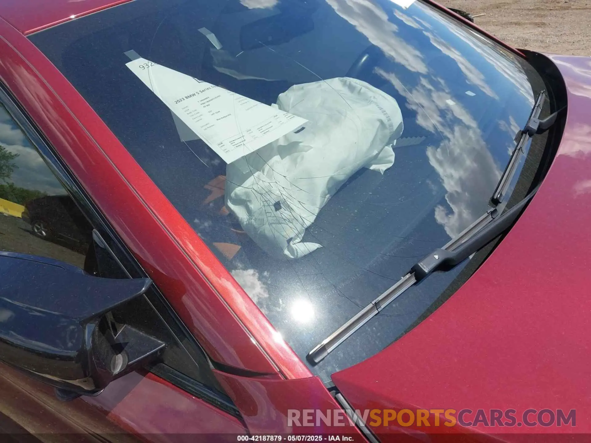 21 Photograph of a damaged car WBA13BJ0XPCL92402 BMW 530 2023
