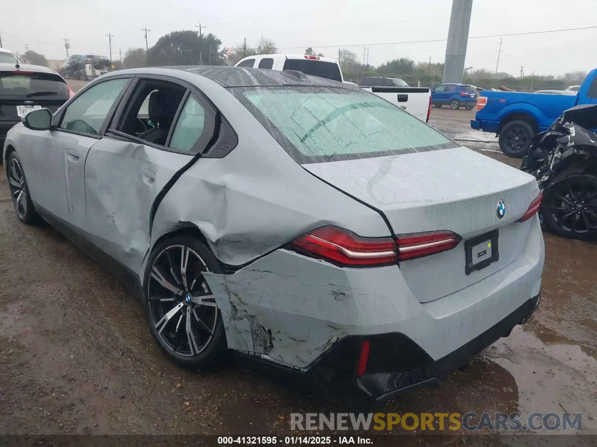 6 Photograph of a damaged car WBA43FJ06RCP96305 BMW 530 2024