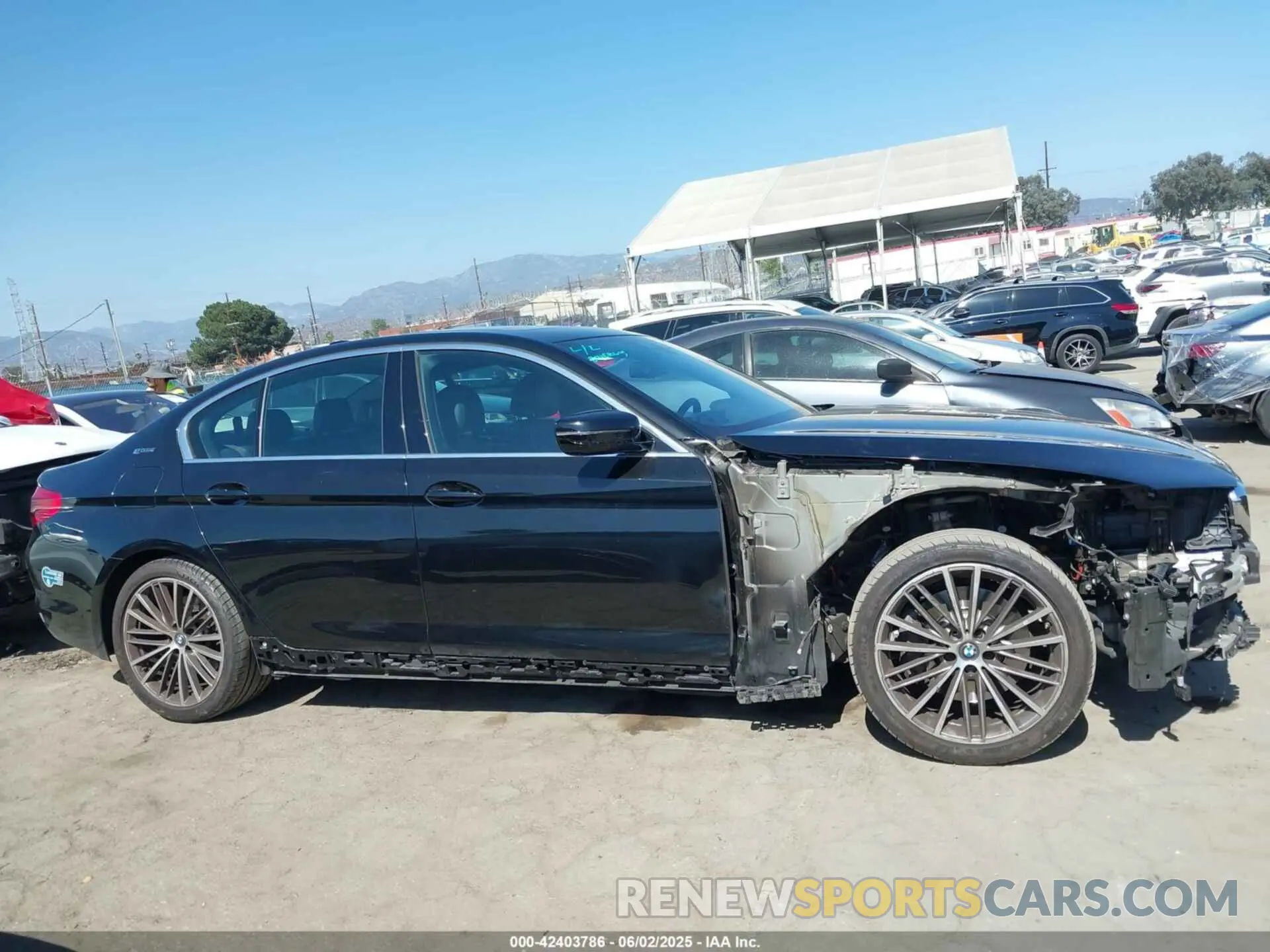 14 Photograph of a damaged car WBAJA9C51KB398935 BMW 530E 2019