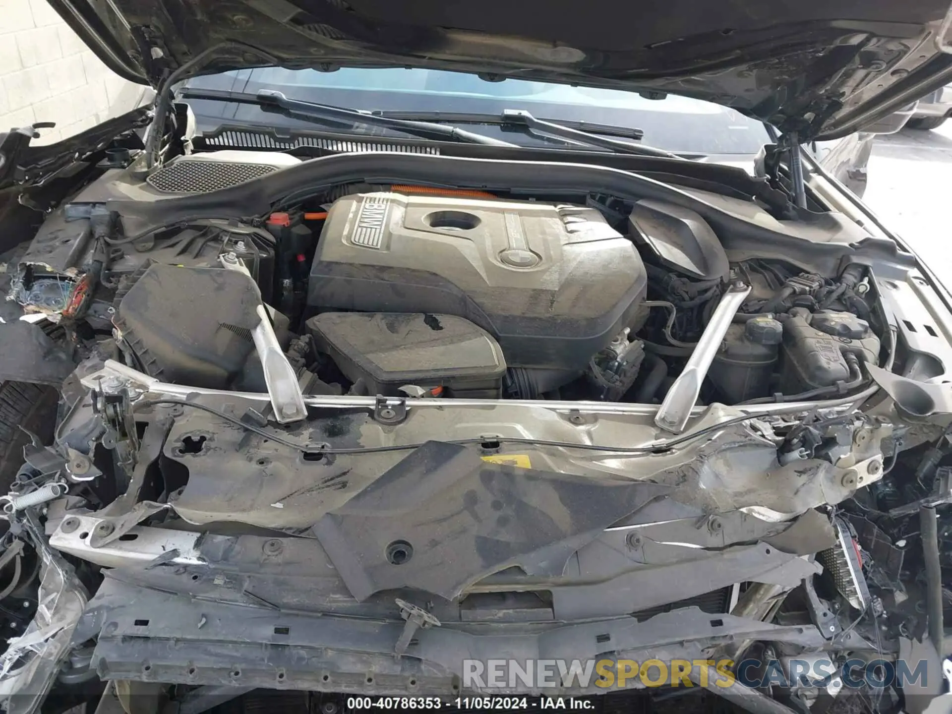 10 Photograph of a damaged car WBAJA9C52KB399804 BMW 530E 2019