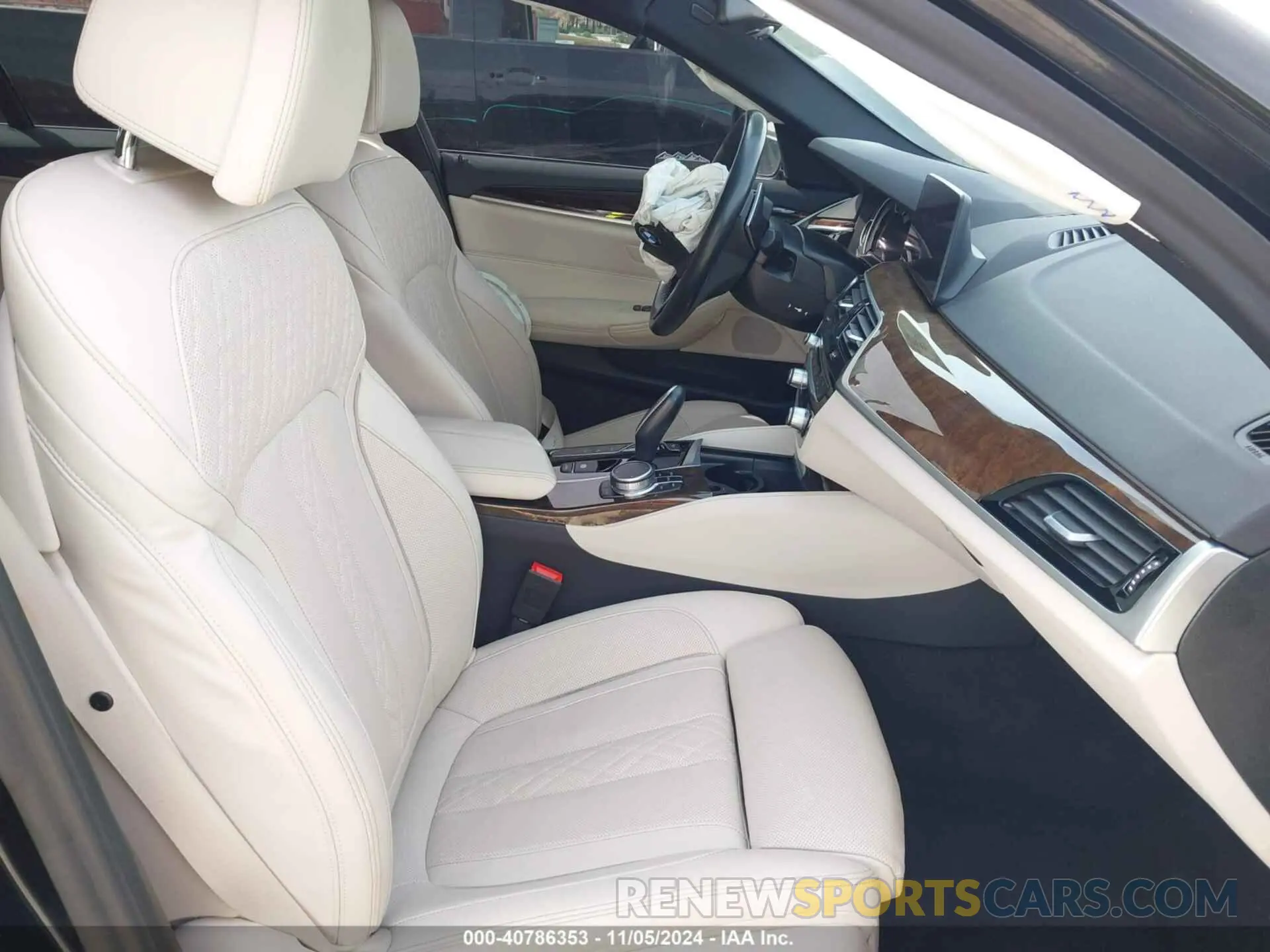 5 Photograph of a damaged car WBAJA9C52KB399804 BMW 530E 2019