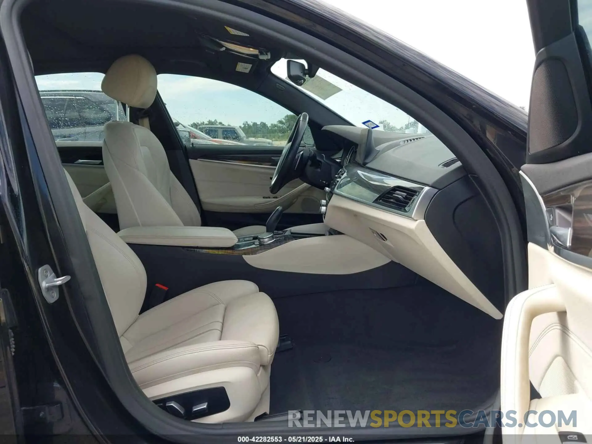 5 Photograph of a damaged car WBAJA9C54KB253646 BMW 530E 2019