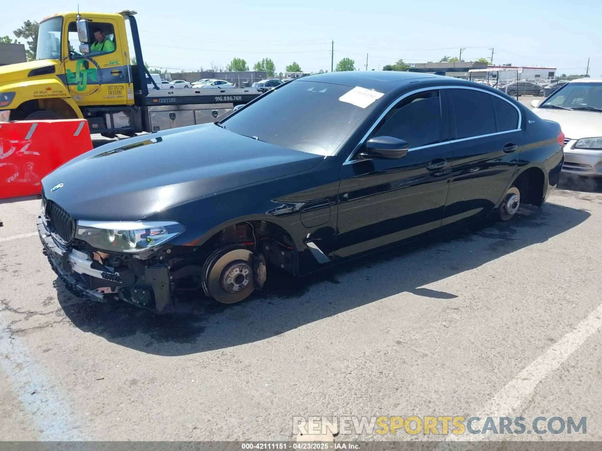 2 Photograph of a damaged car WBAJA9C55KB398646 BMW 530E 2019