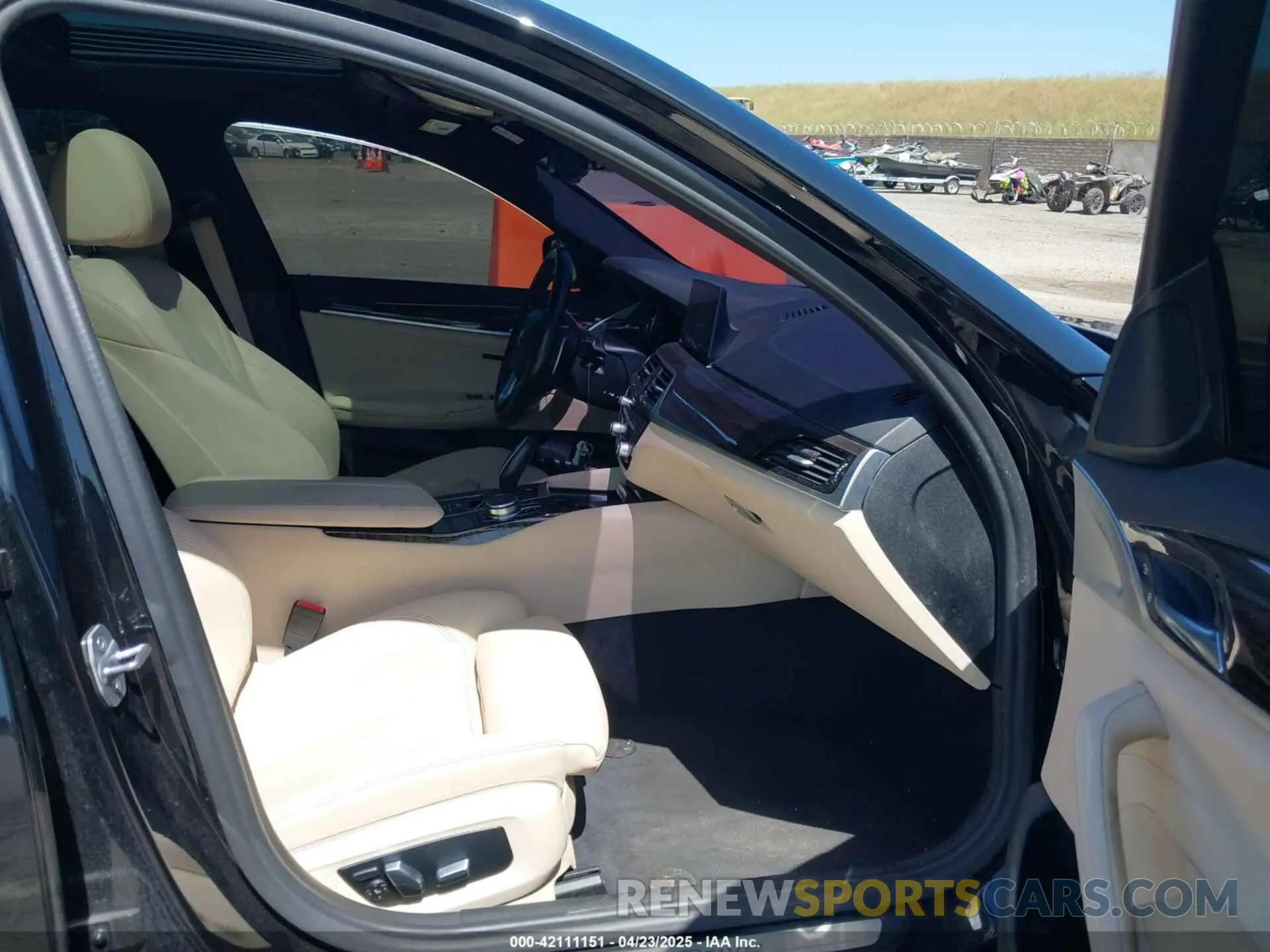 5 Photograph of a damaged car WBAJA9C55KB398646 BMW 530E 2019