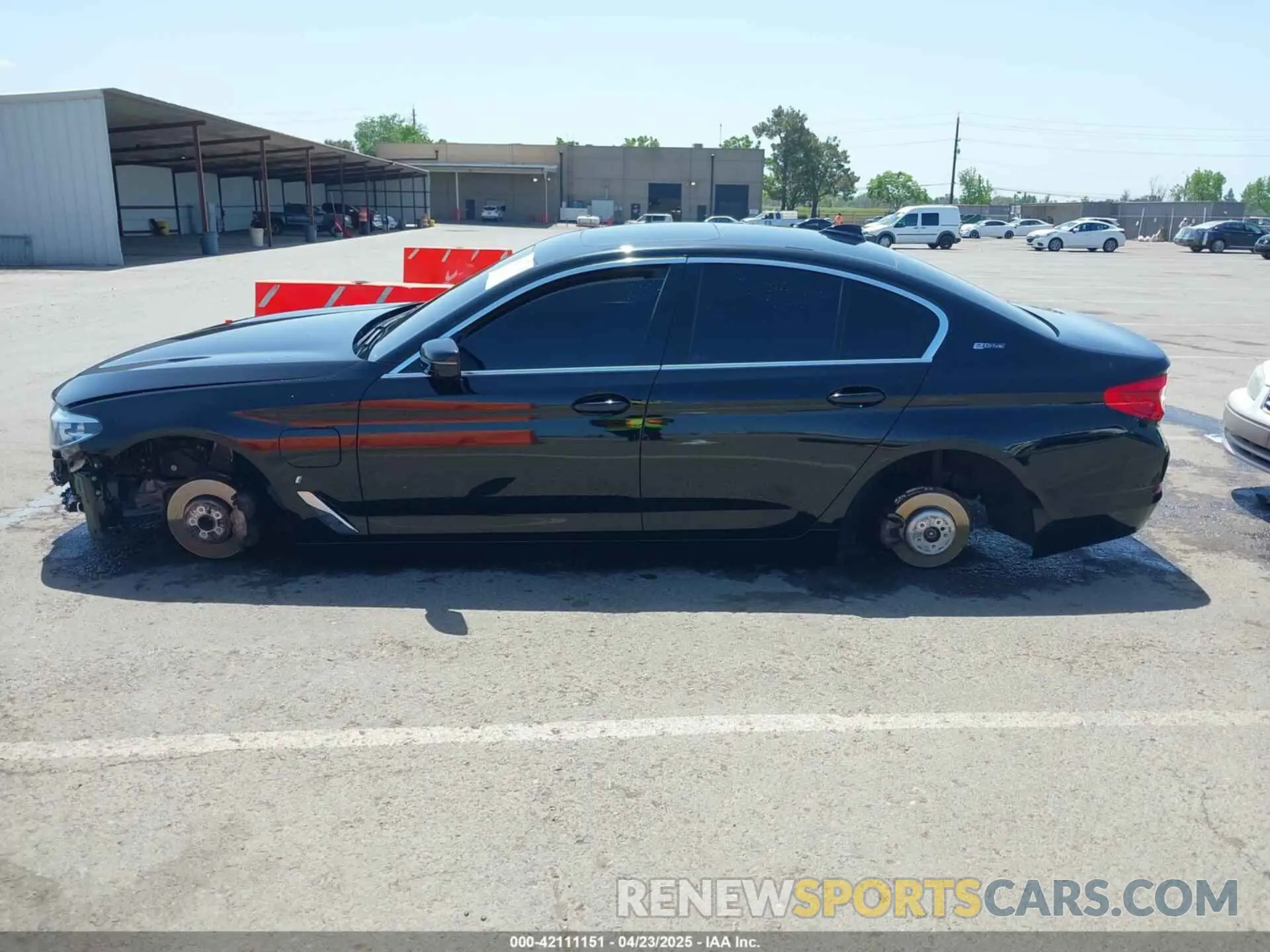 6 Photograph of a damaged car WBAJA9C55KB398646 BMW 530E 2019