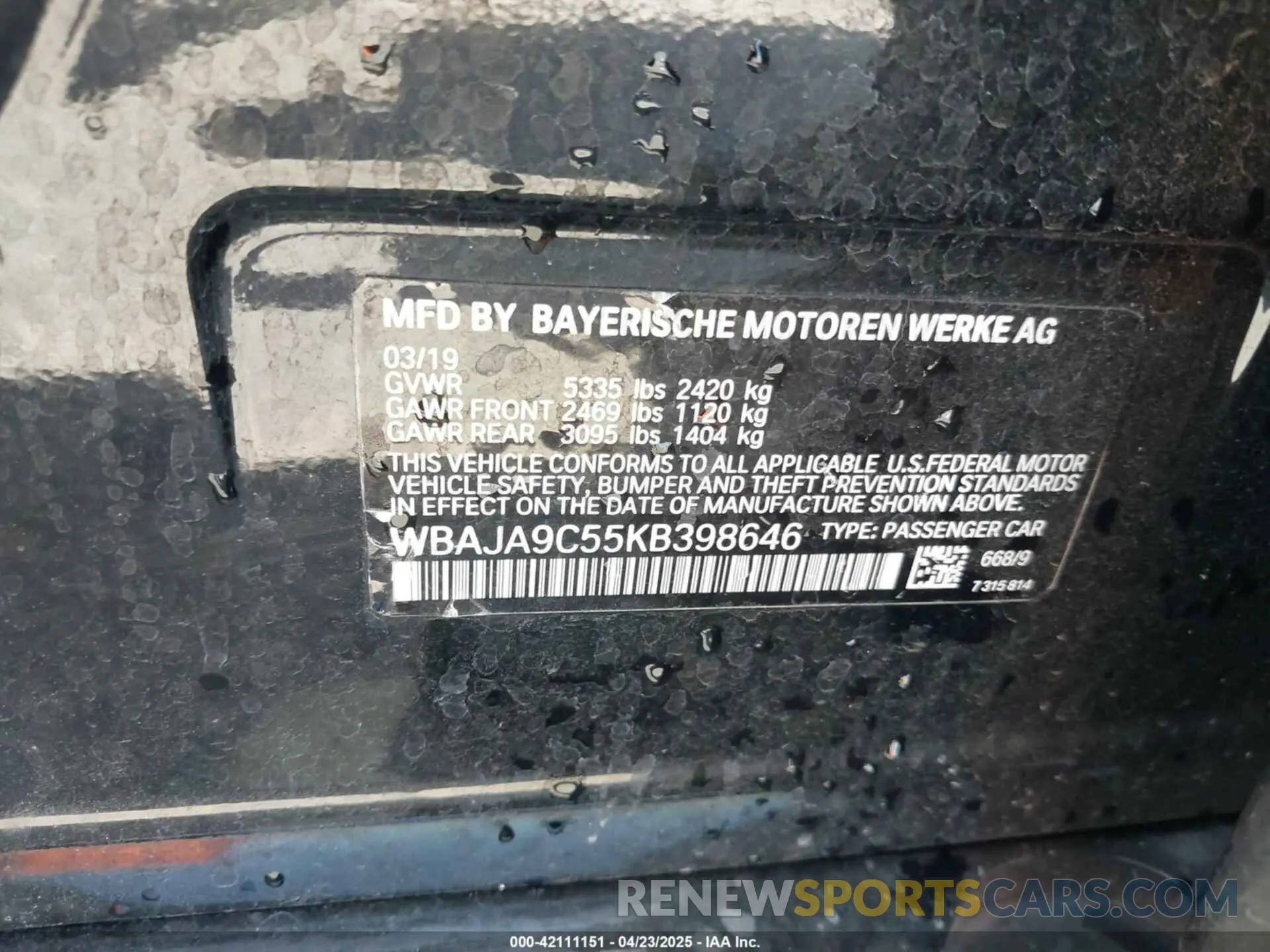 9 Photograph of a damaged car WBAJA9C55KB398646 BMW 530E 2019
