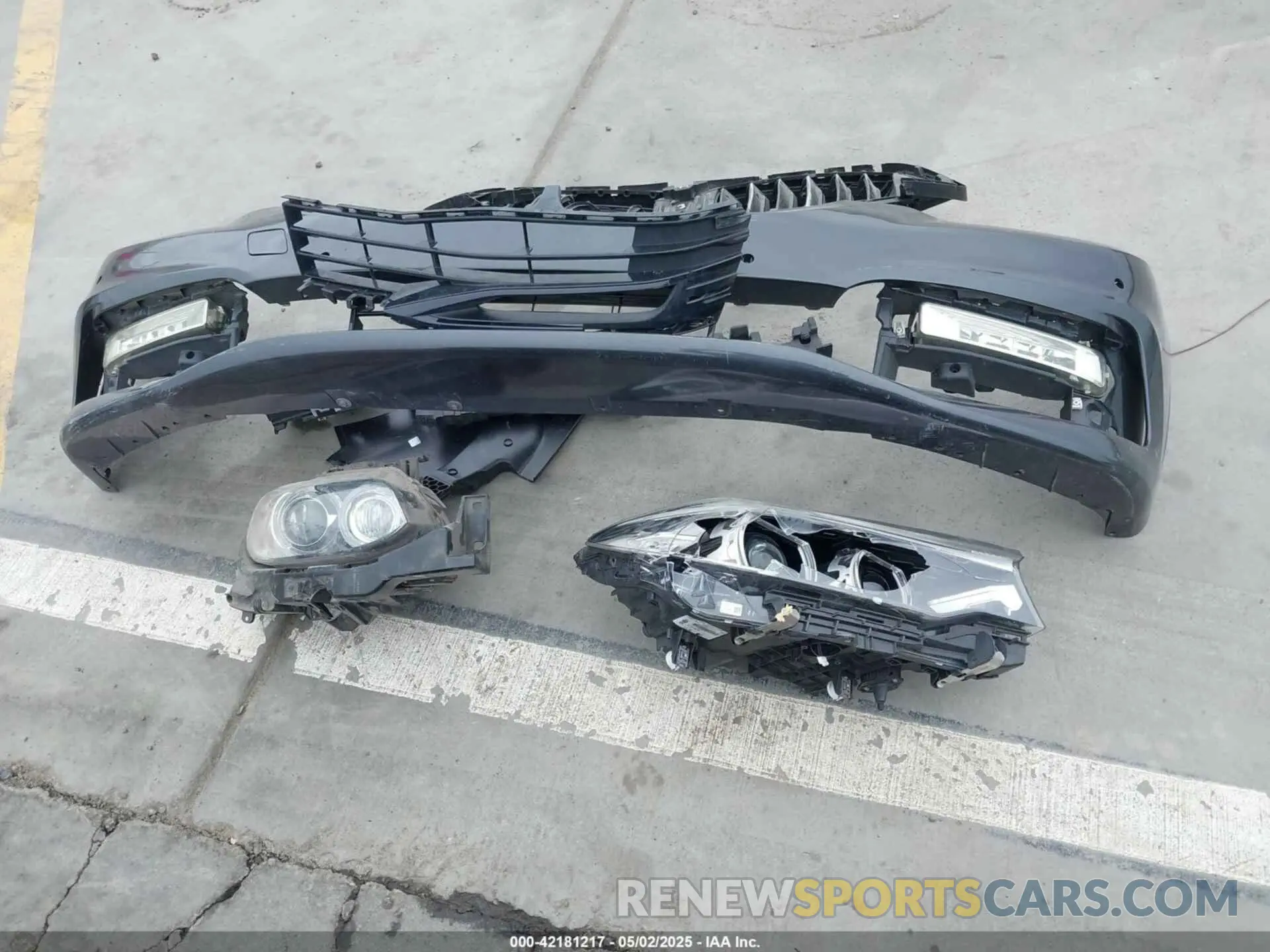 12 Photograph of a damaged car WBAJA9C56KB388241 BMW 530E 2019