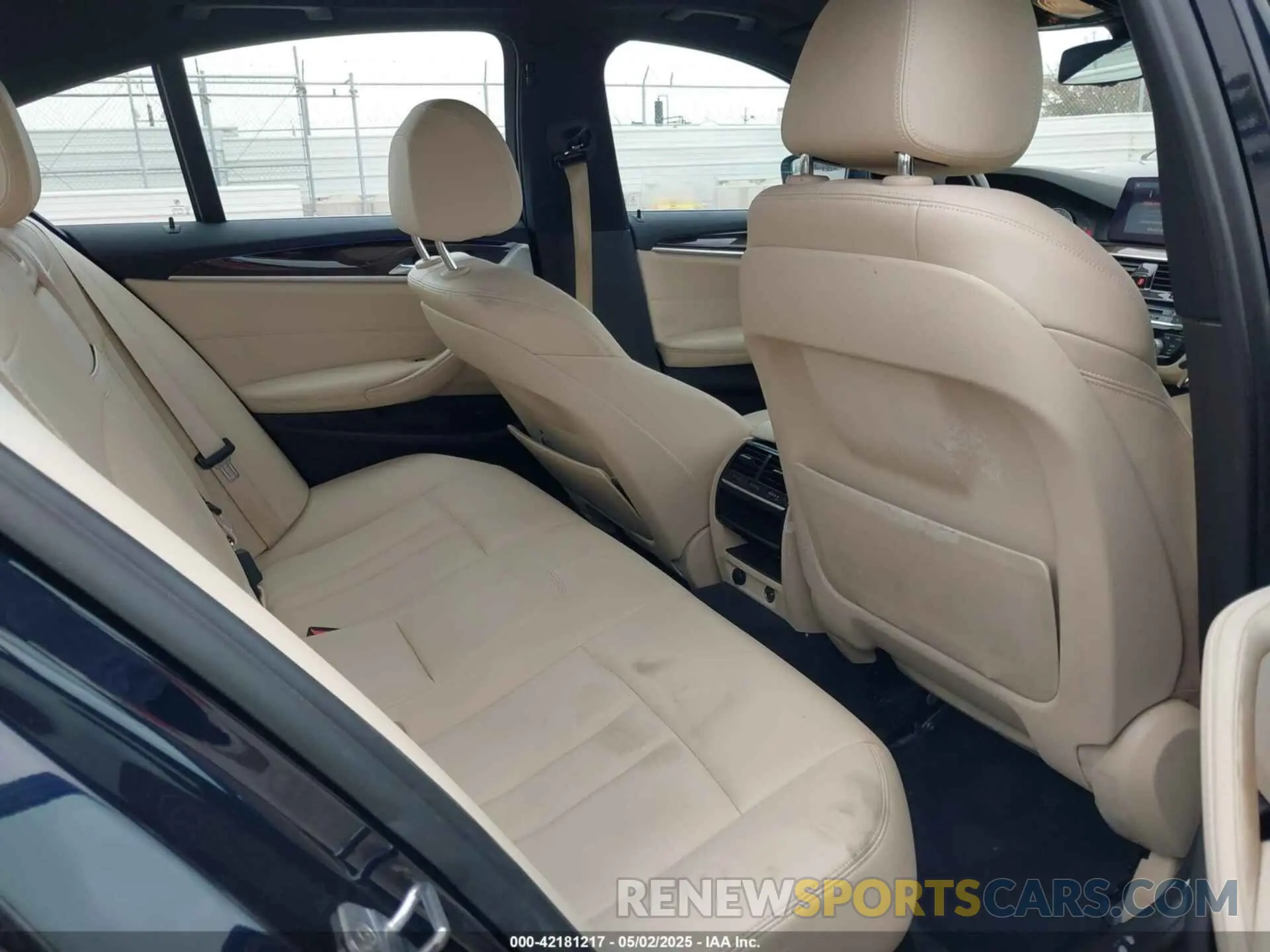 8 Photograph of a damaged car WBAJA9C56KB388241 BMW 530E 2019