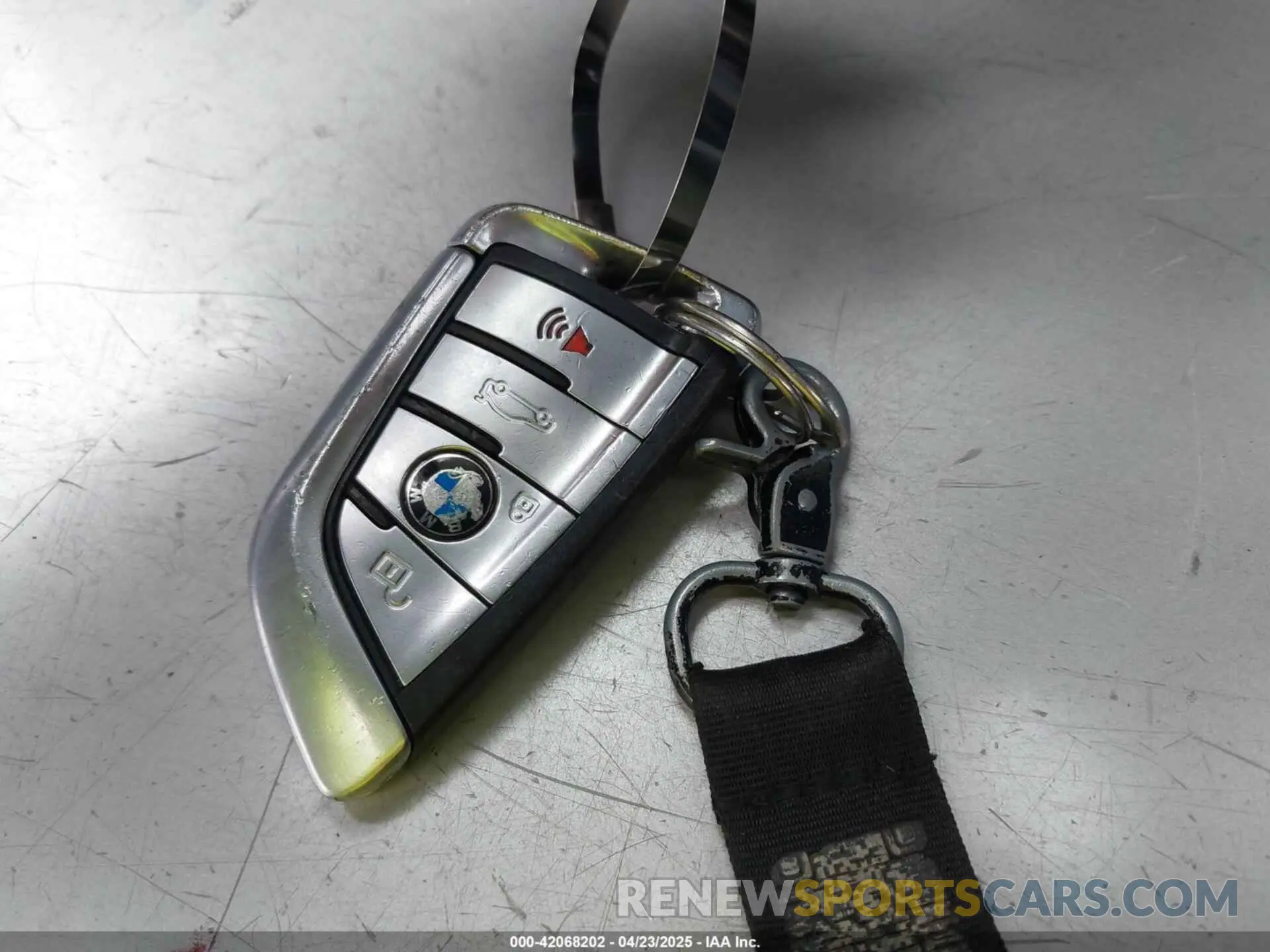 11 Photograph of a damaged car WBAJA9C56KB399028 BMW 530E 2019