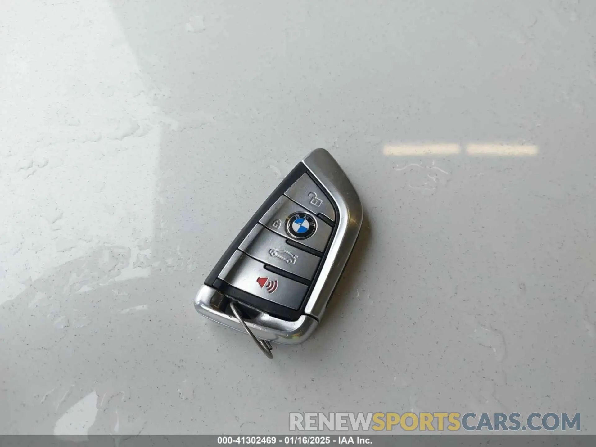 11 Photograph of a damaged car WBAJA9C57KB254595 BMW 530E 2019