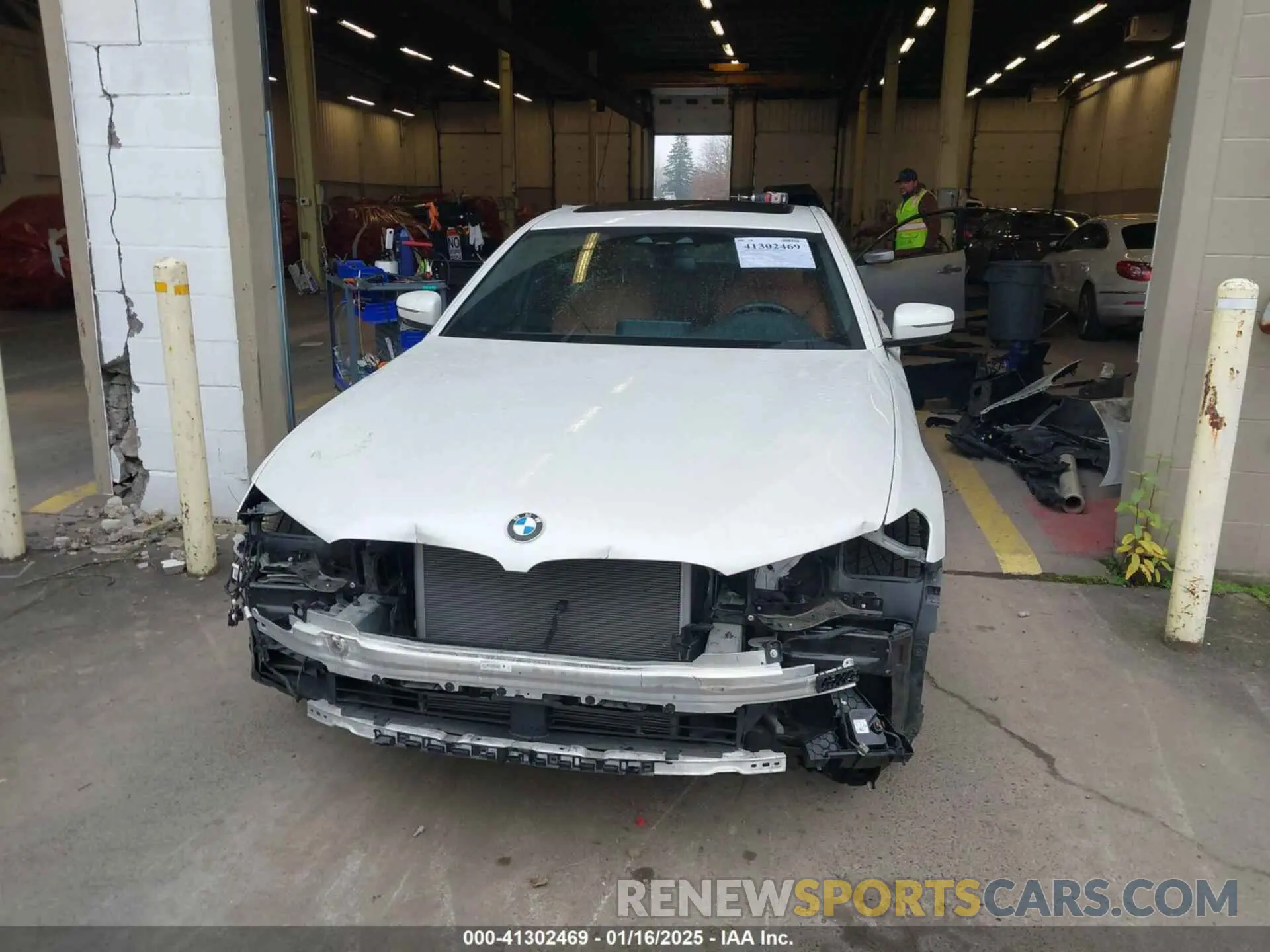 13 Photograph of a damaged car WBAJA9C57KB254595 BMW 530E 2019