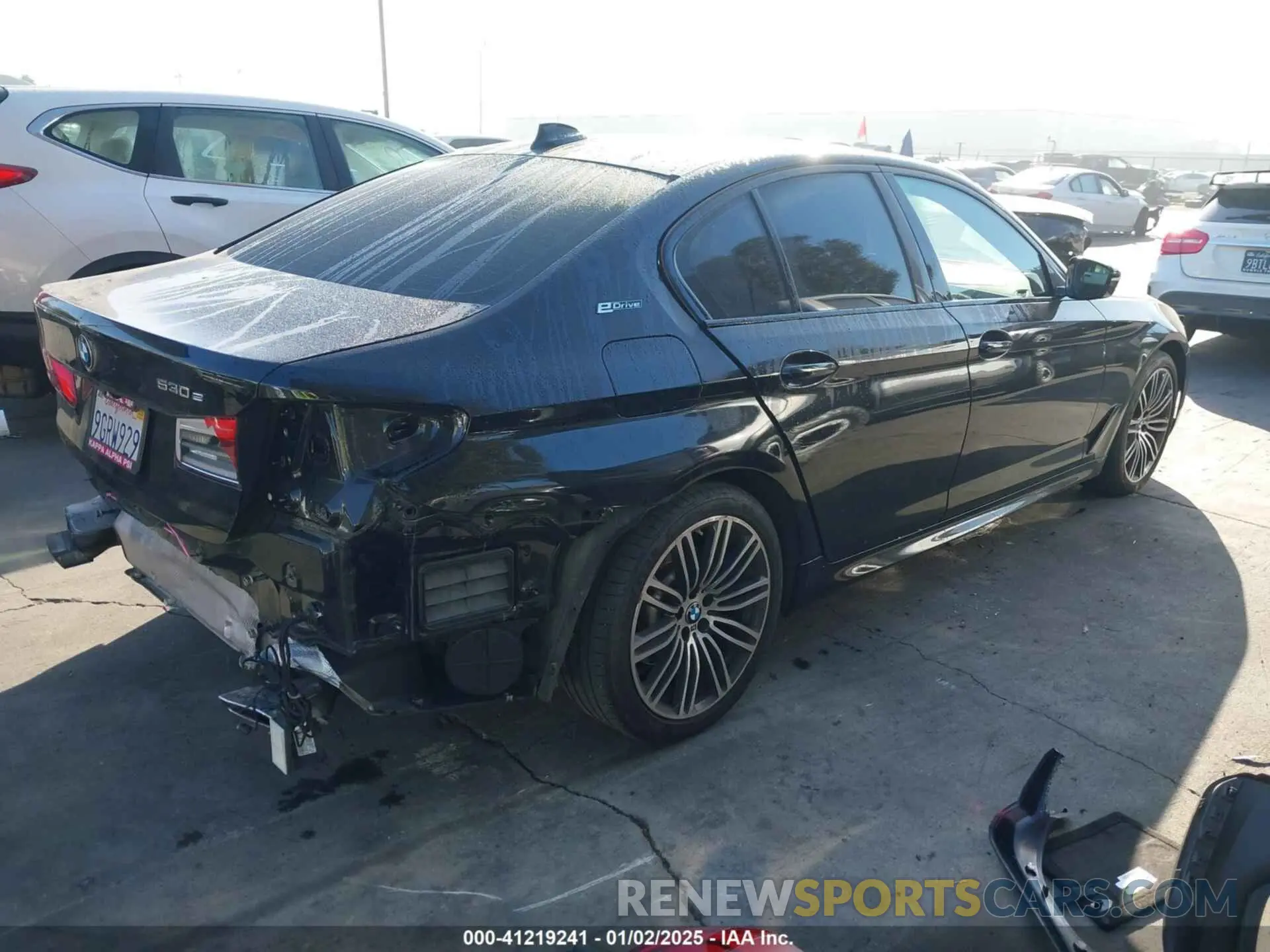 4 Photograph of a damaged car WBAJA9C57KB399703 BMW 530E 2019