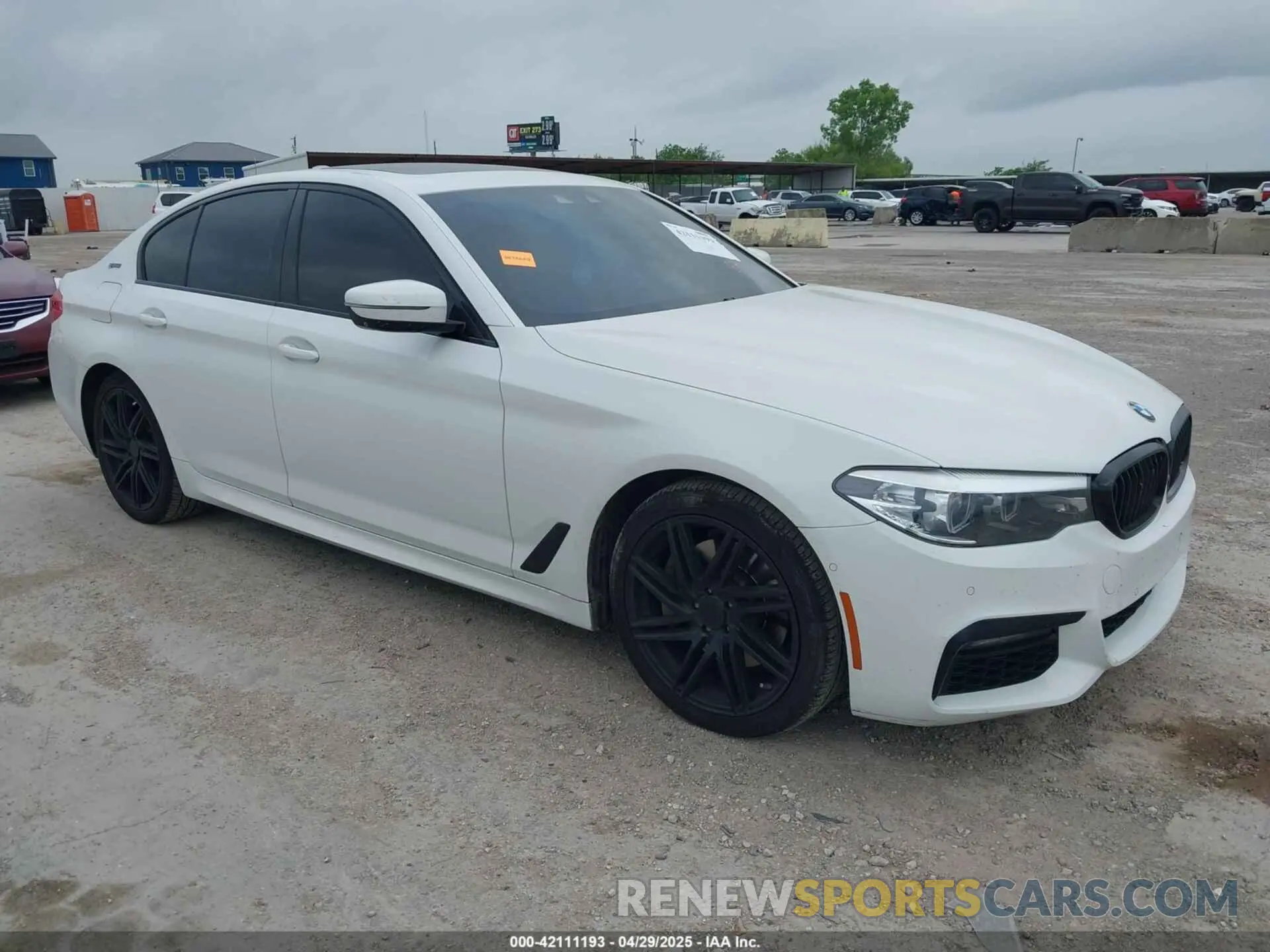 1 Photograph of a damaged car WBAJA9C58KB389245 BMW 530E 2019