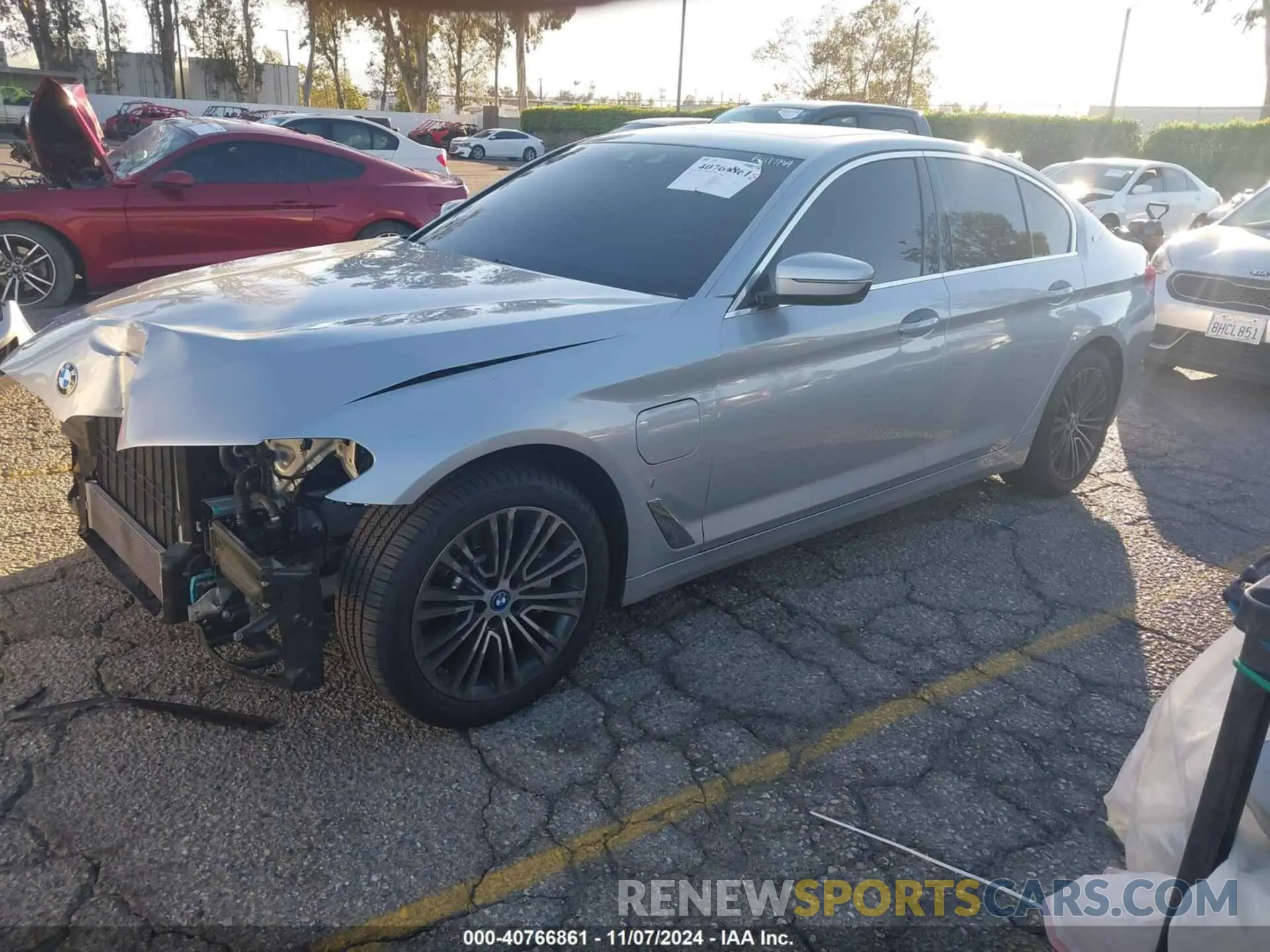2 Photograph of a damaged car WBAJA9C58KB399273 BMW 530E 2019