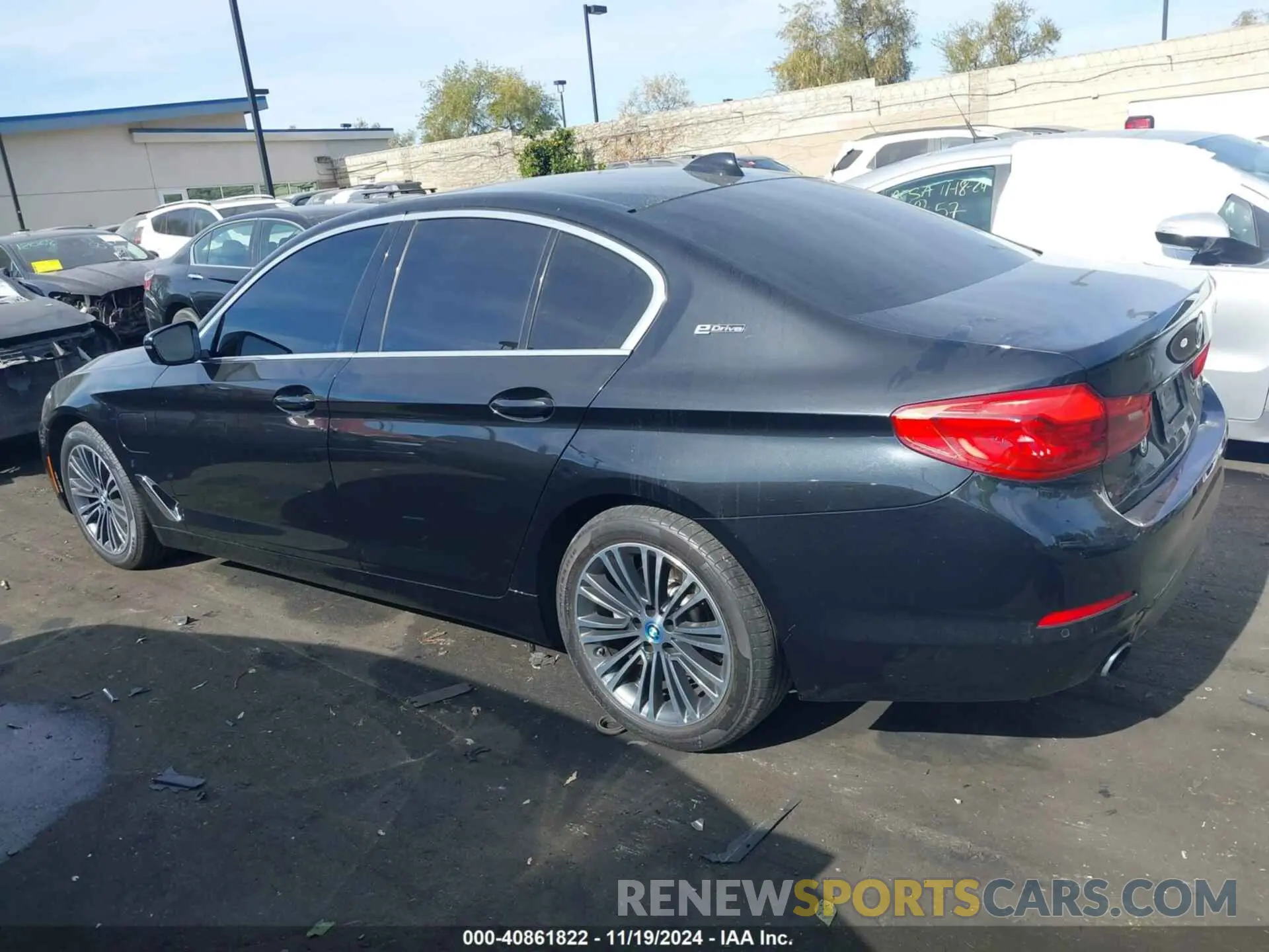 15 Photograph of a damaged car WBAJA9C5XKB389649 BMW 530E 2019