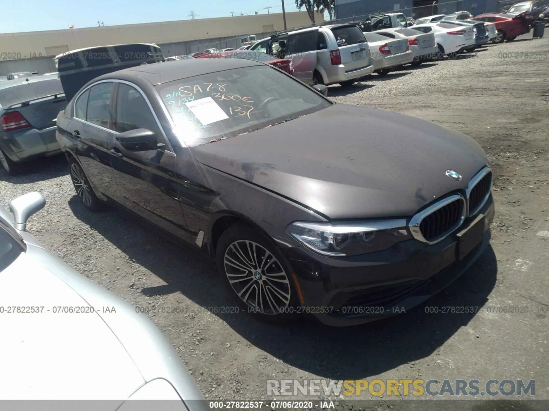 1 Photograph of a damaged car WBAJA9C03LCD50372 BMW 530E 2020
