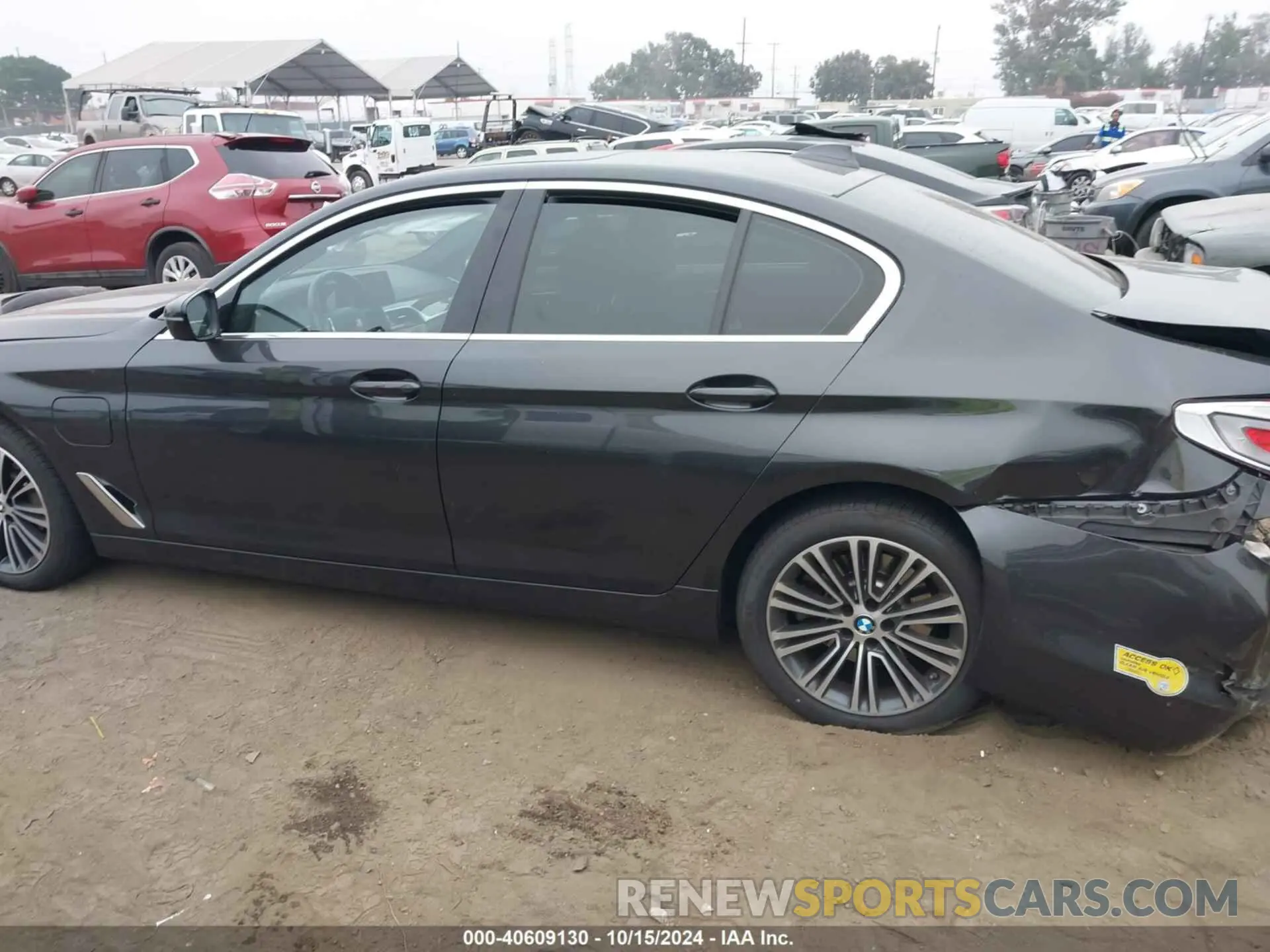 14 Photograph of a damaged car WBAJA9C07LCD52528 BMW 530E 2020