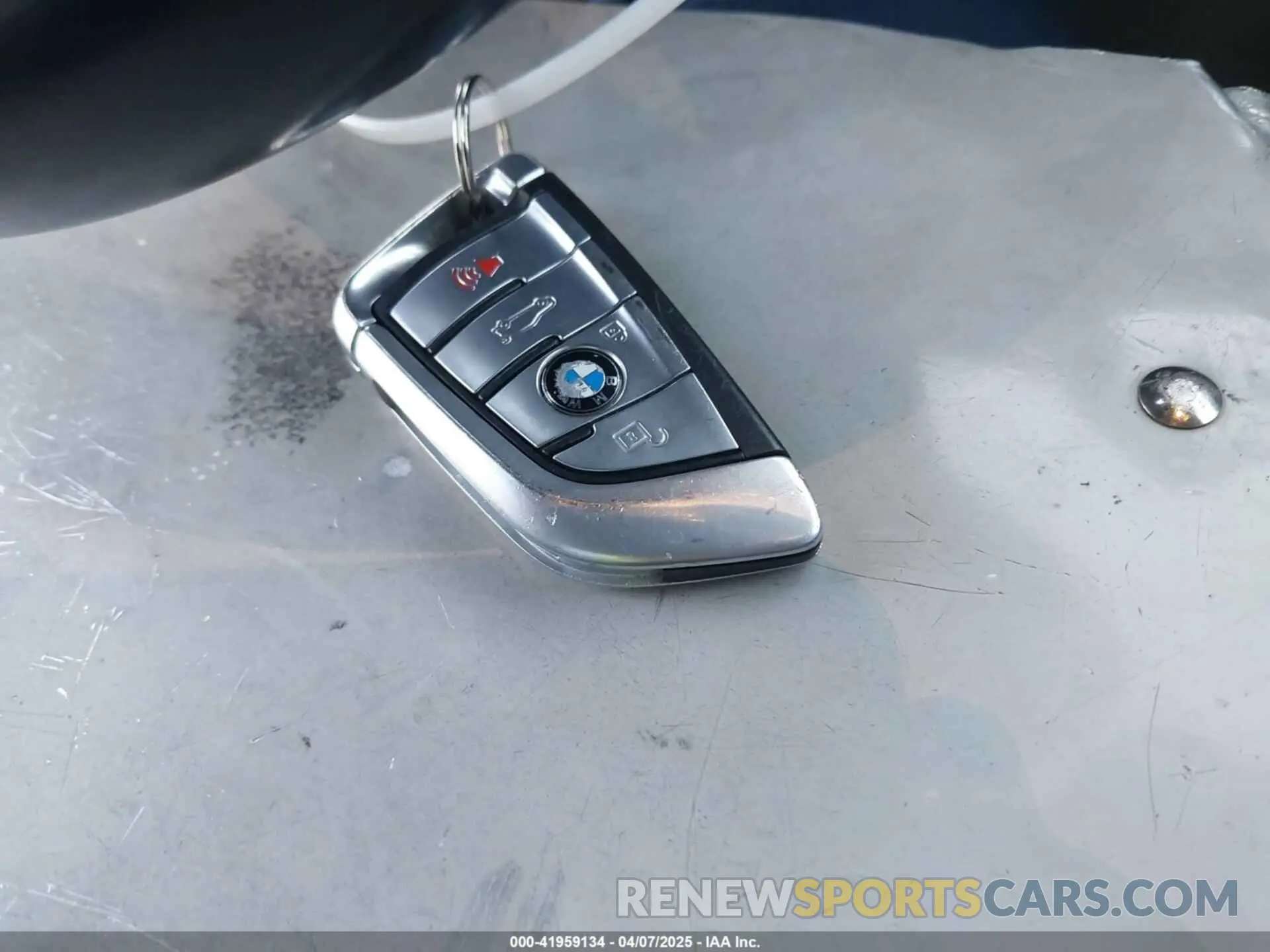 11 Photograph of a damaged car WBAJA9C08LCD41408 BMW 530E 2020