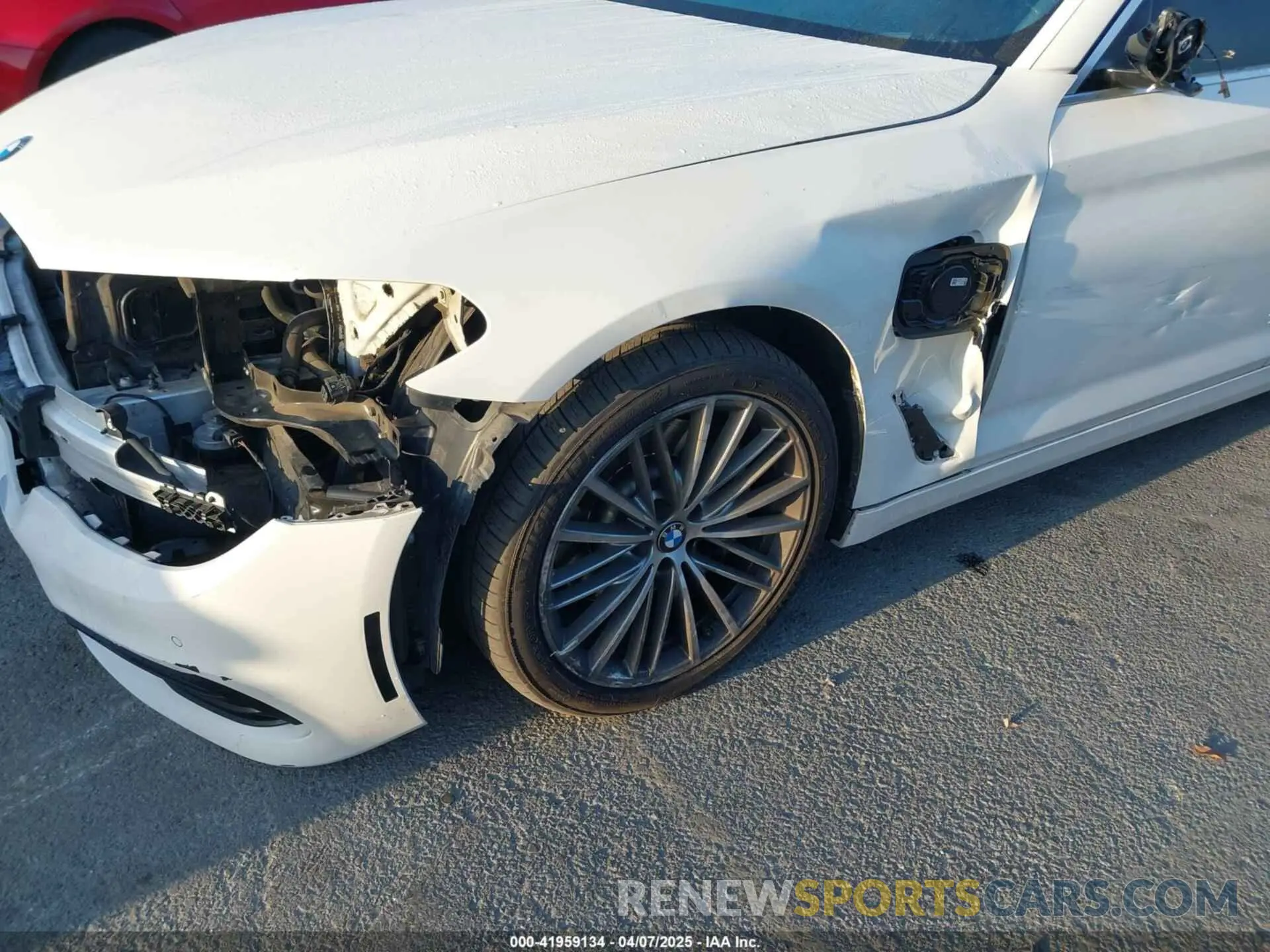 18 Photograph of a damaged car WBAJA9C08LCD41408 BMW 530E 2020