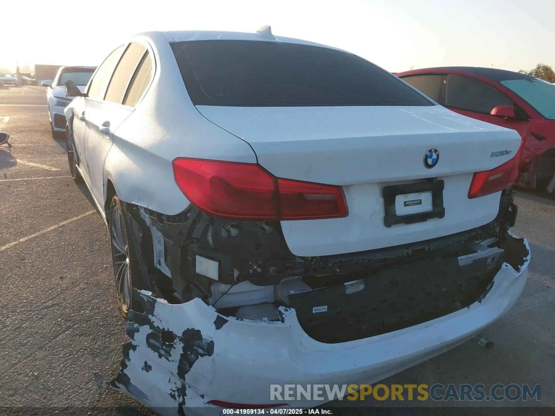 3 Photograph of a damaged car WBAJA9C08LCD41408 BMW 530E 2020