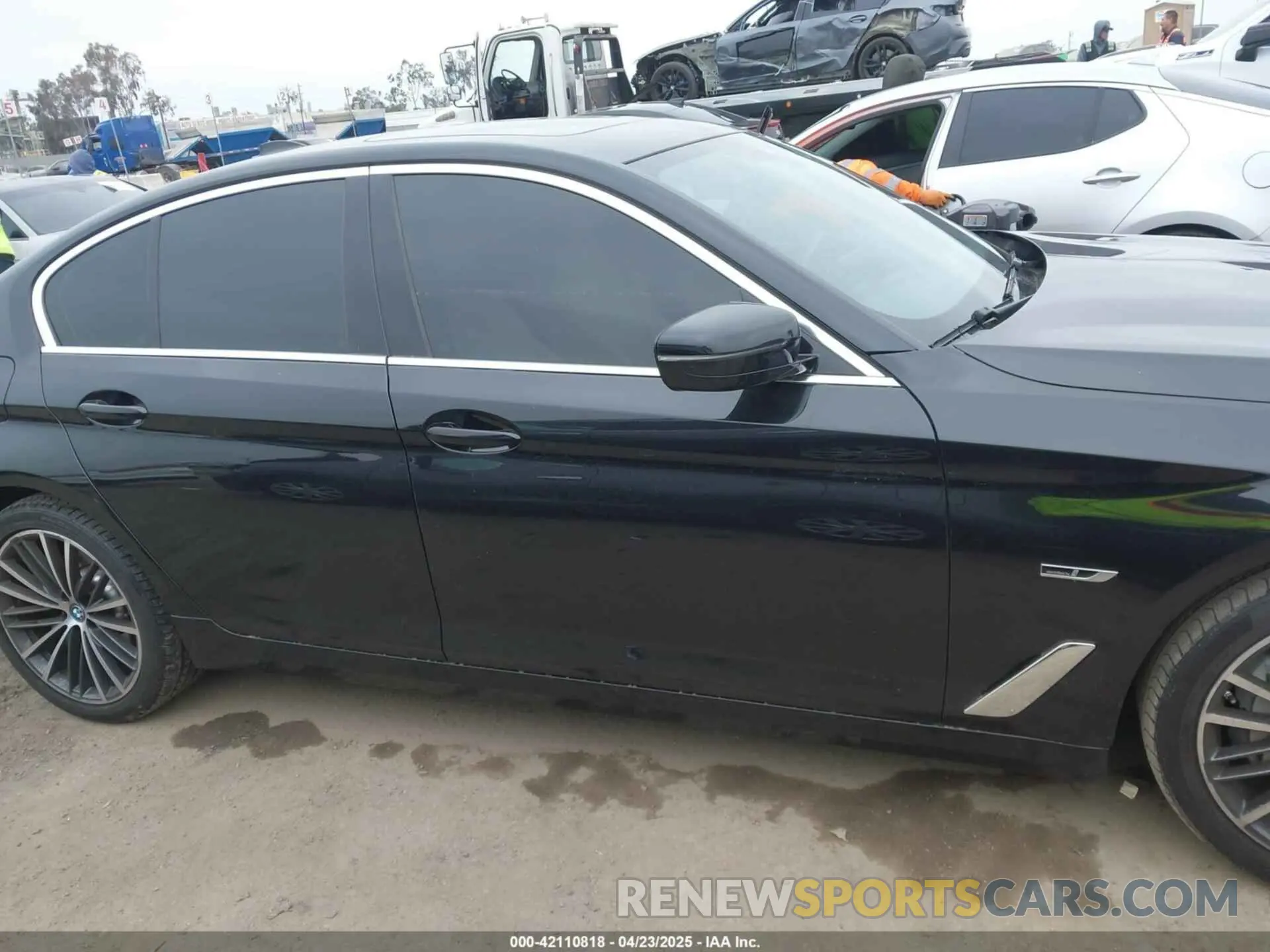 14 Photograph of a damaged car WBA13AG03PCM05556 BMW 530E 2023