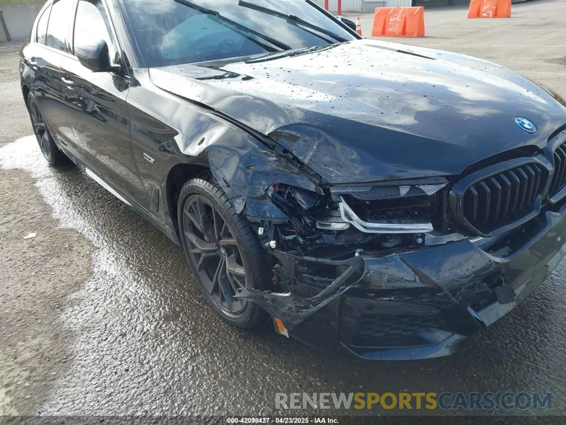 6 Photograph of a damaged car WBA13AG09PCL56556 BMW 530E 2023