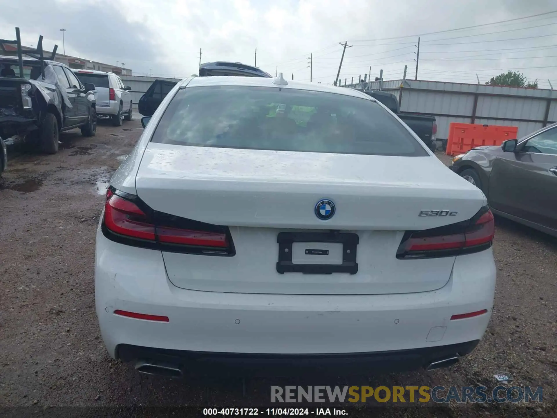 15 Photograph of a damaged car WBA13AG0XPCN68804 BMW 530E 2023