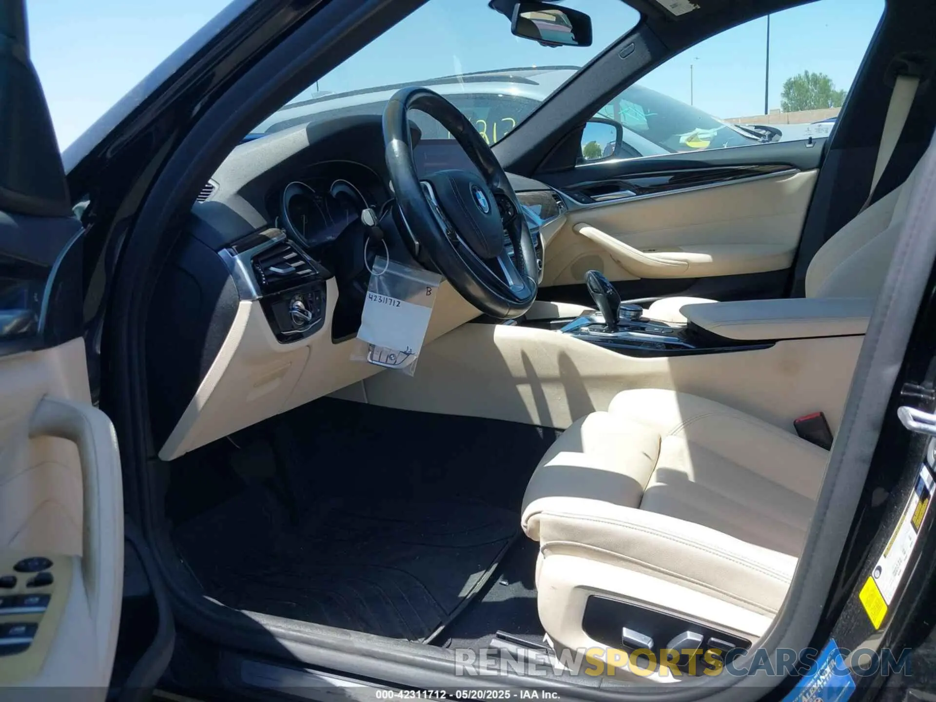 5 Photograph of a damaged car WBAJA5C51KWW02280 BMW 530I 2019