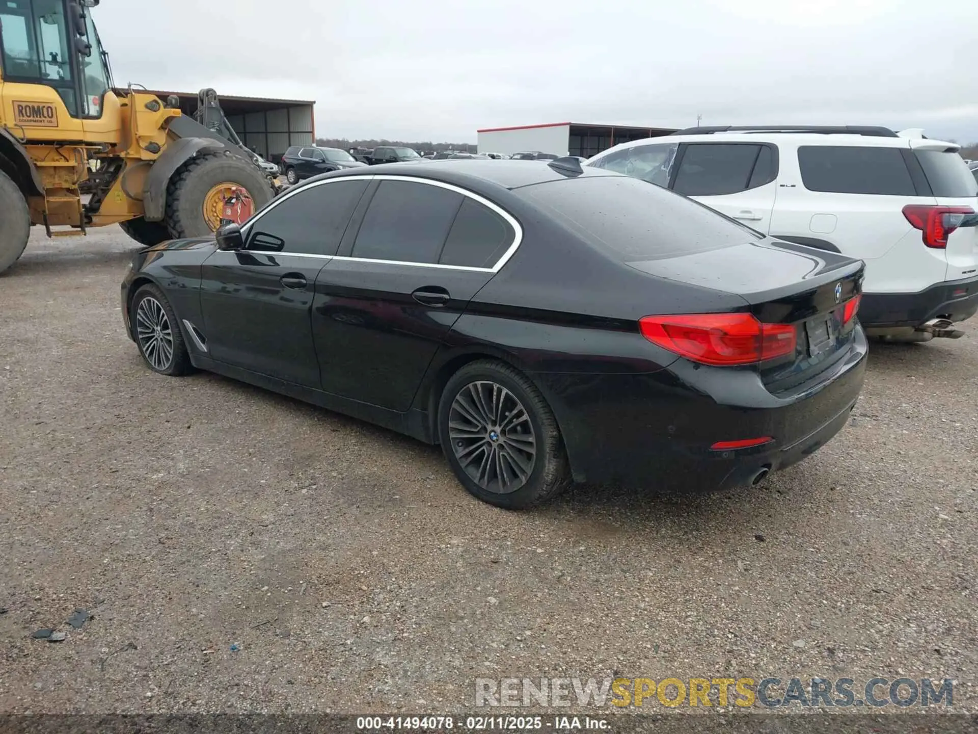 3 Photograph of a damaged car WBAJA5C52KWW06869 BMW 530I 2019