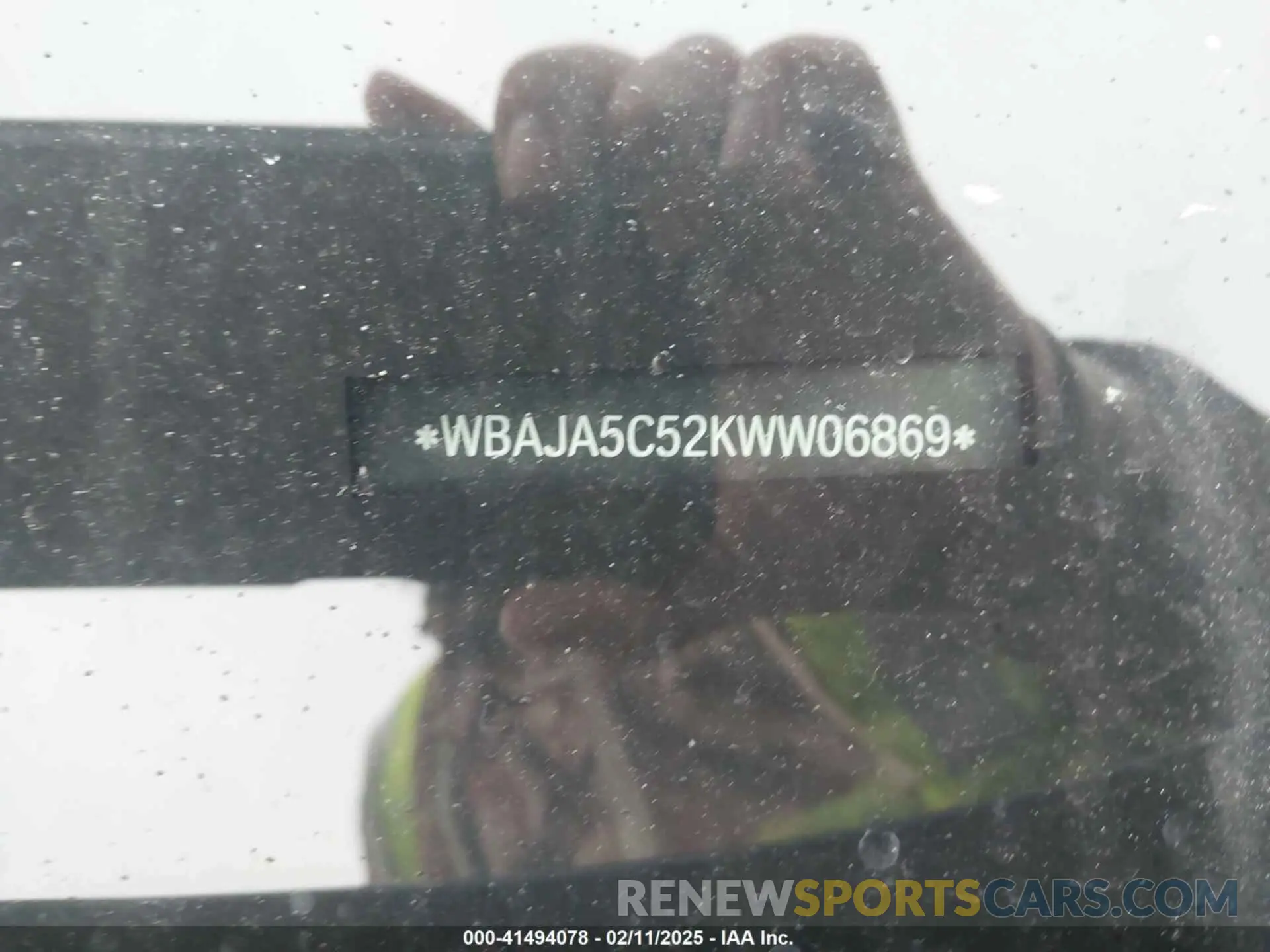 9 Photograph of a damaged car WBAJA5C52KWW06869 BMW 530I 2019