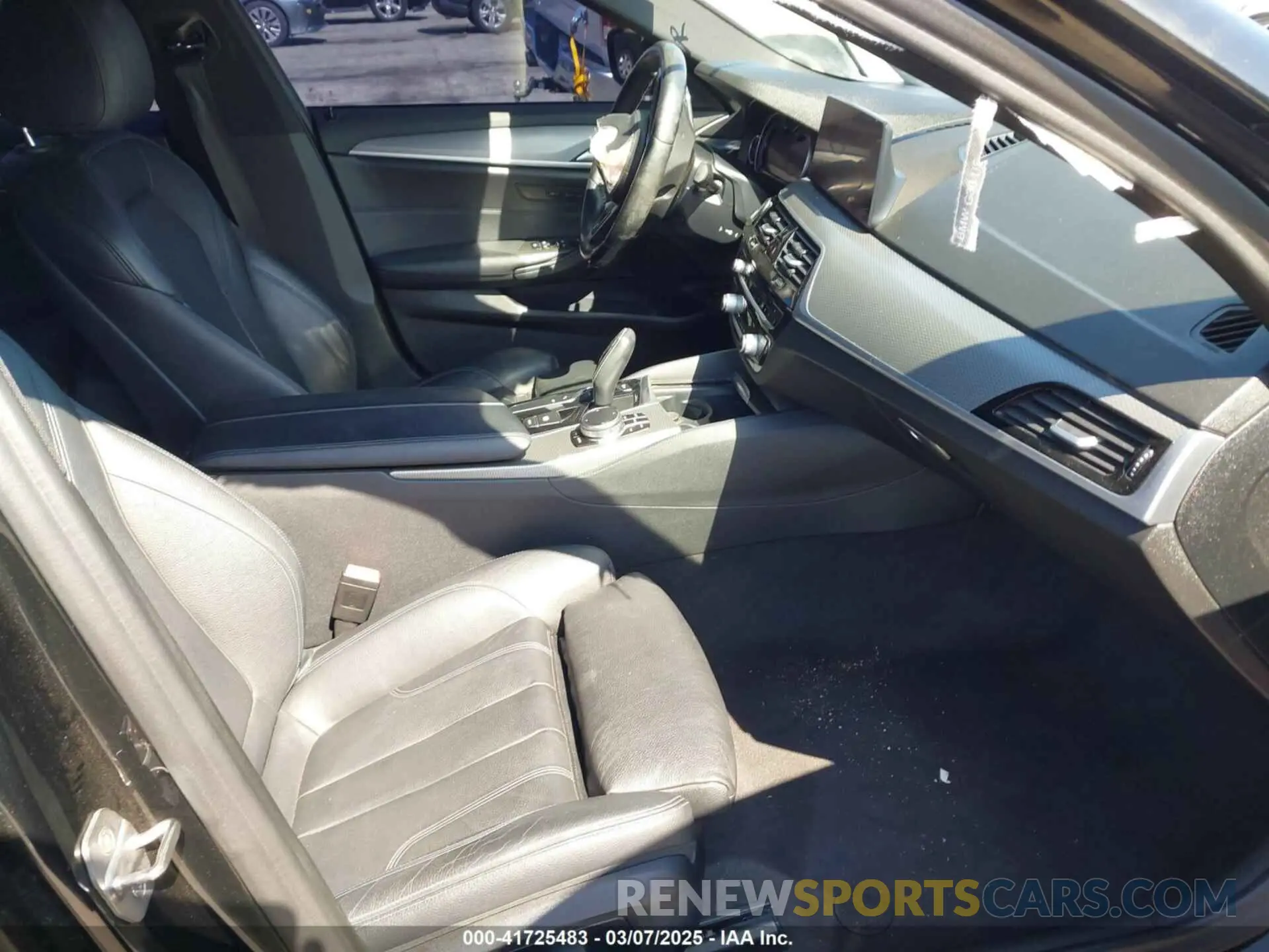 5 Photograph of a damaged car WBAJA5C52KWW19489 BMW 530I 2019