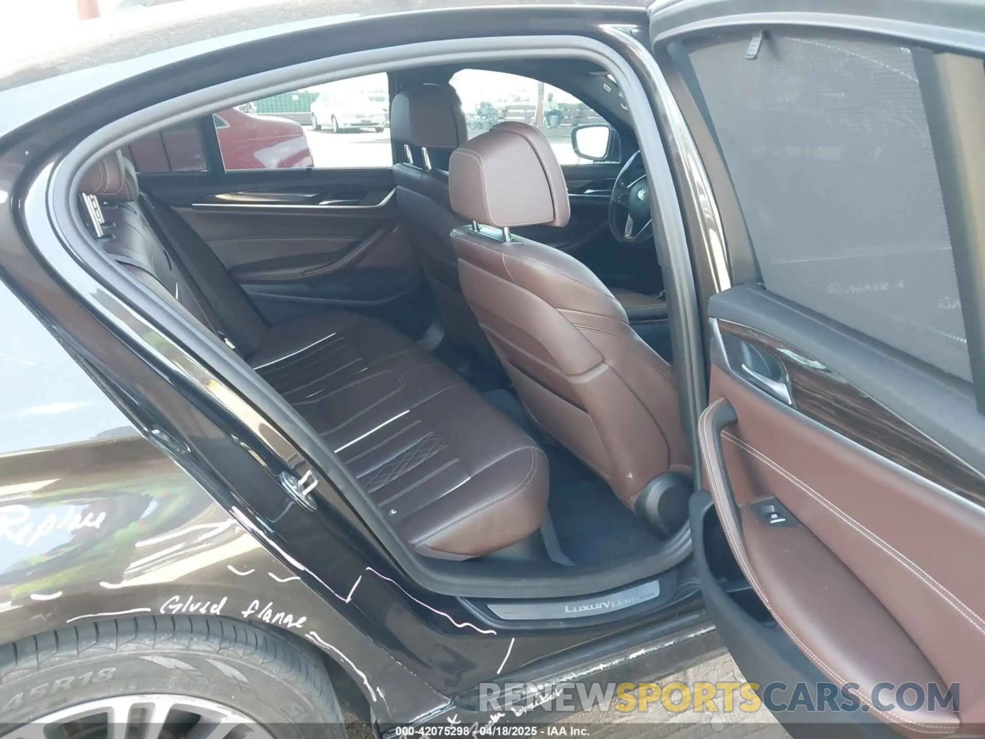 8 Photograph of a damaged car WBAJA5C52KWW20562 BMW 530I 2019