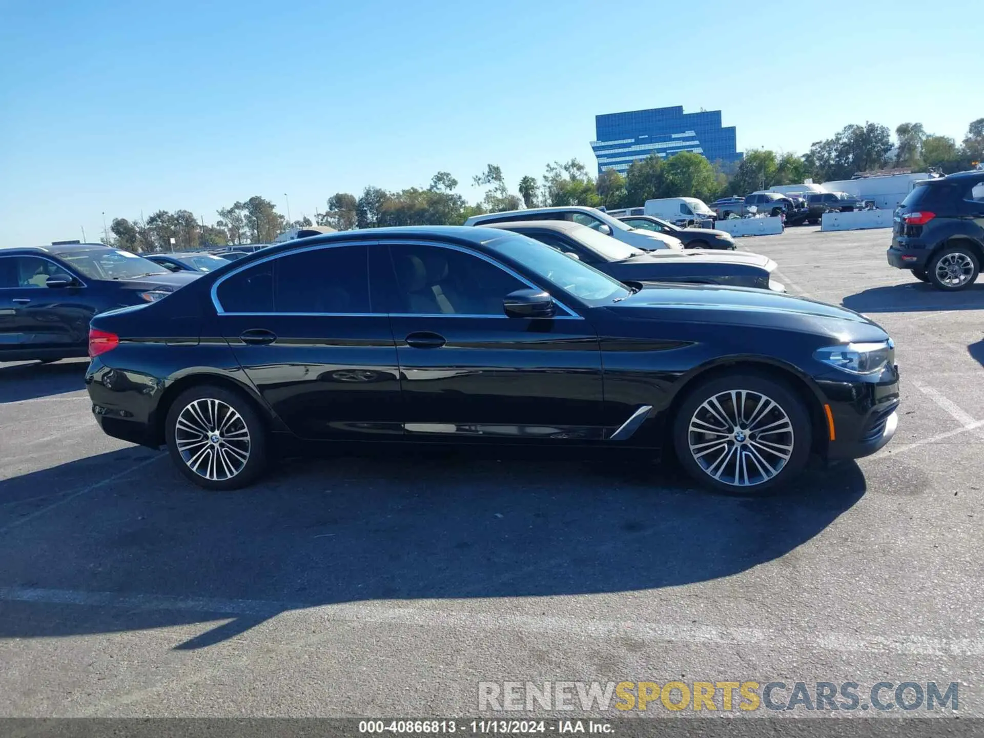 13 Photograph of a damaged car WBAJA5C53KBX86922 BMW 530I 2019