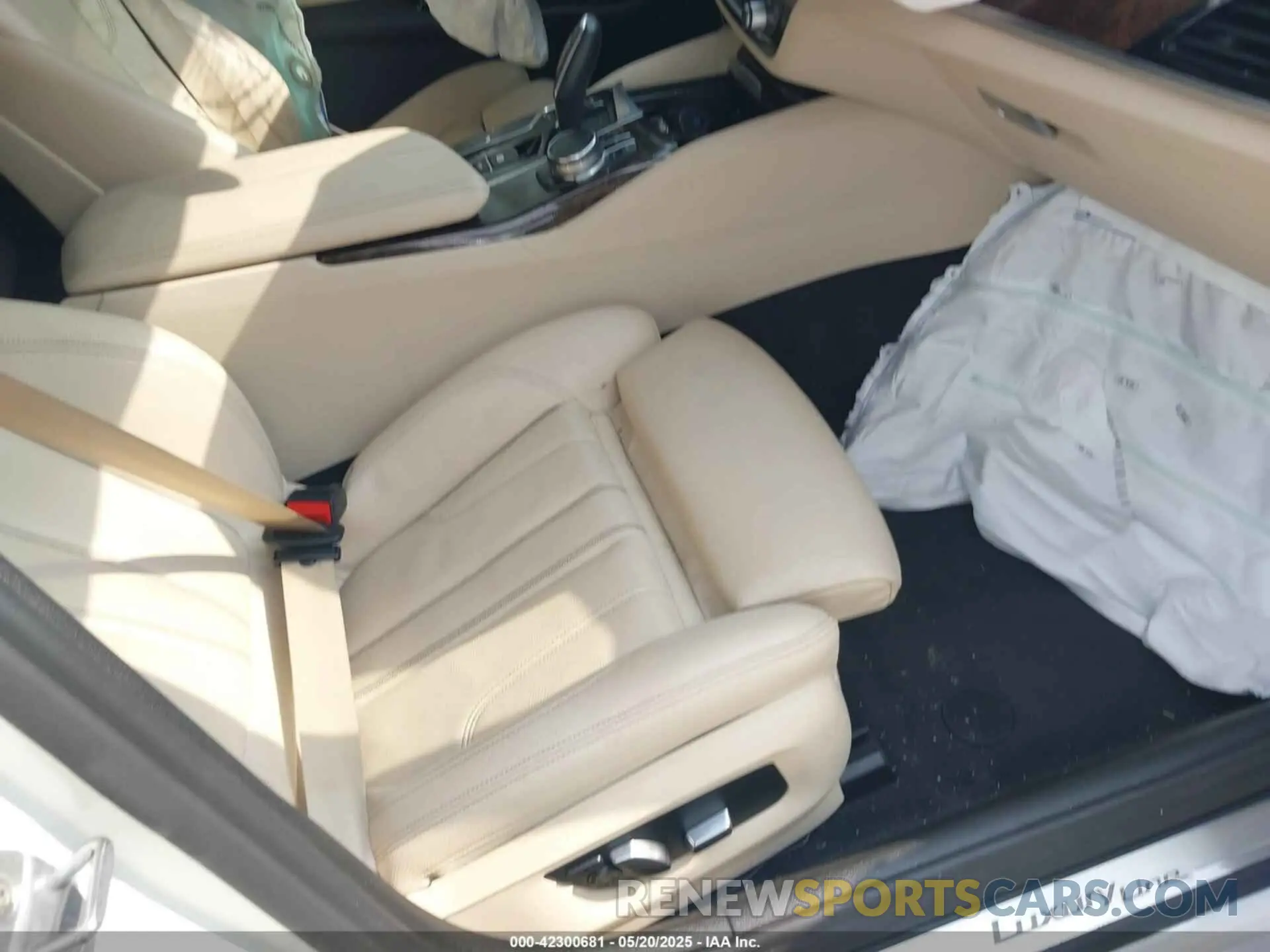 5 Photograph of a damaged car WBAJA5C53KG900629 BMW 530I 2019