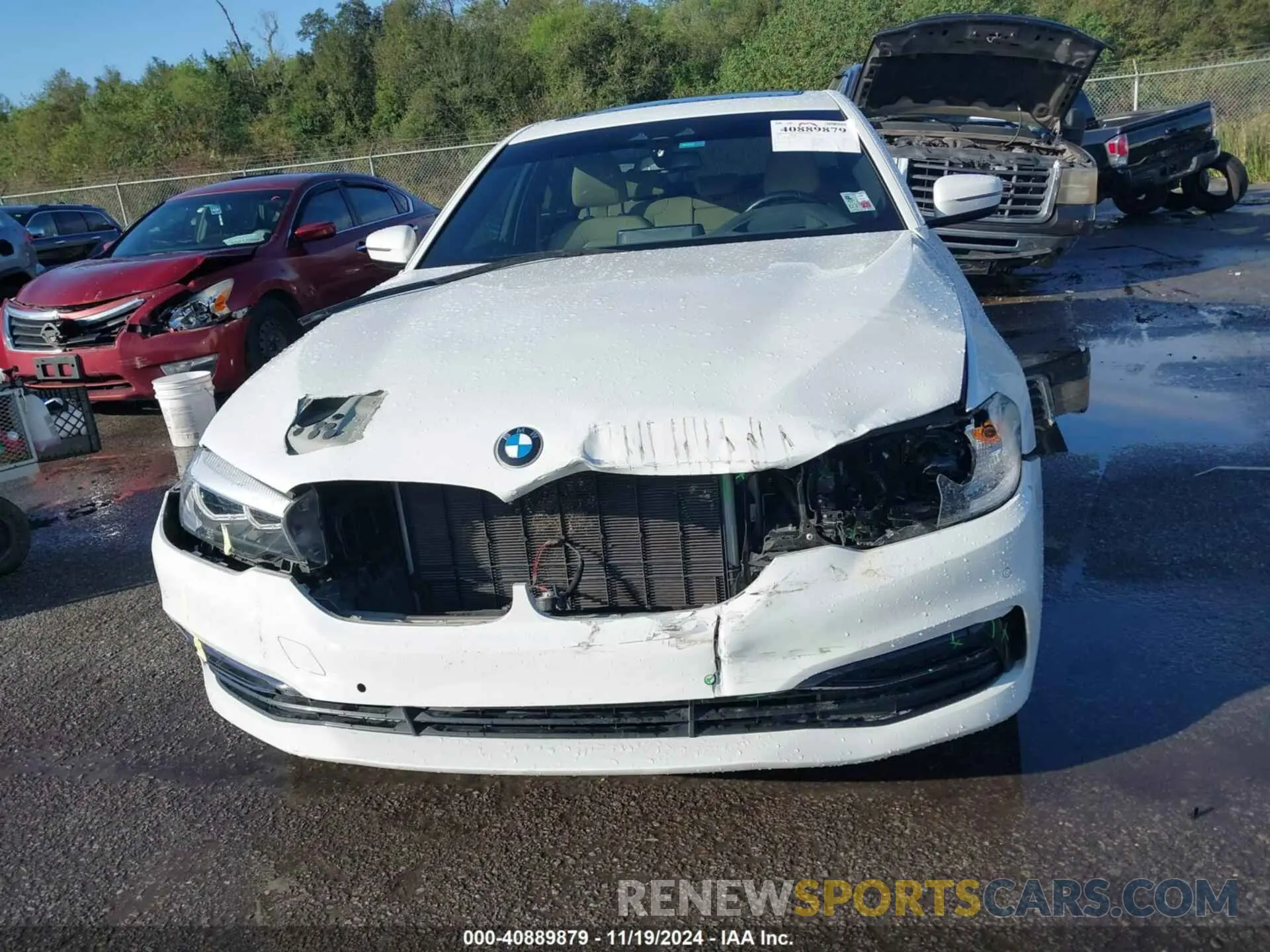 12 Photograph of a damaged car WBAJA5C54KWW38397 BMW 530I 2019