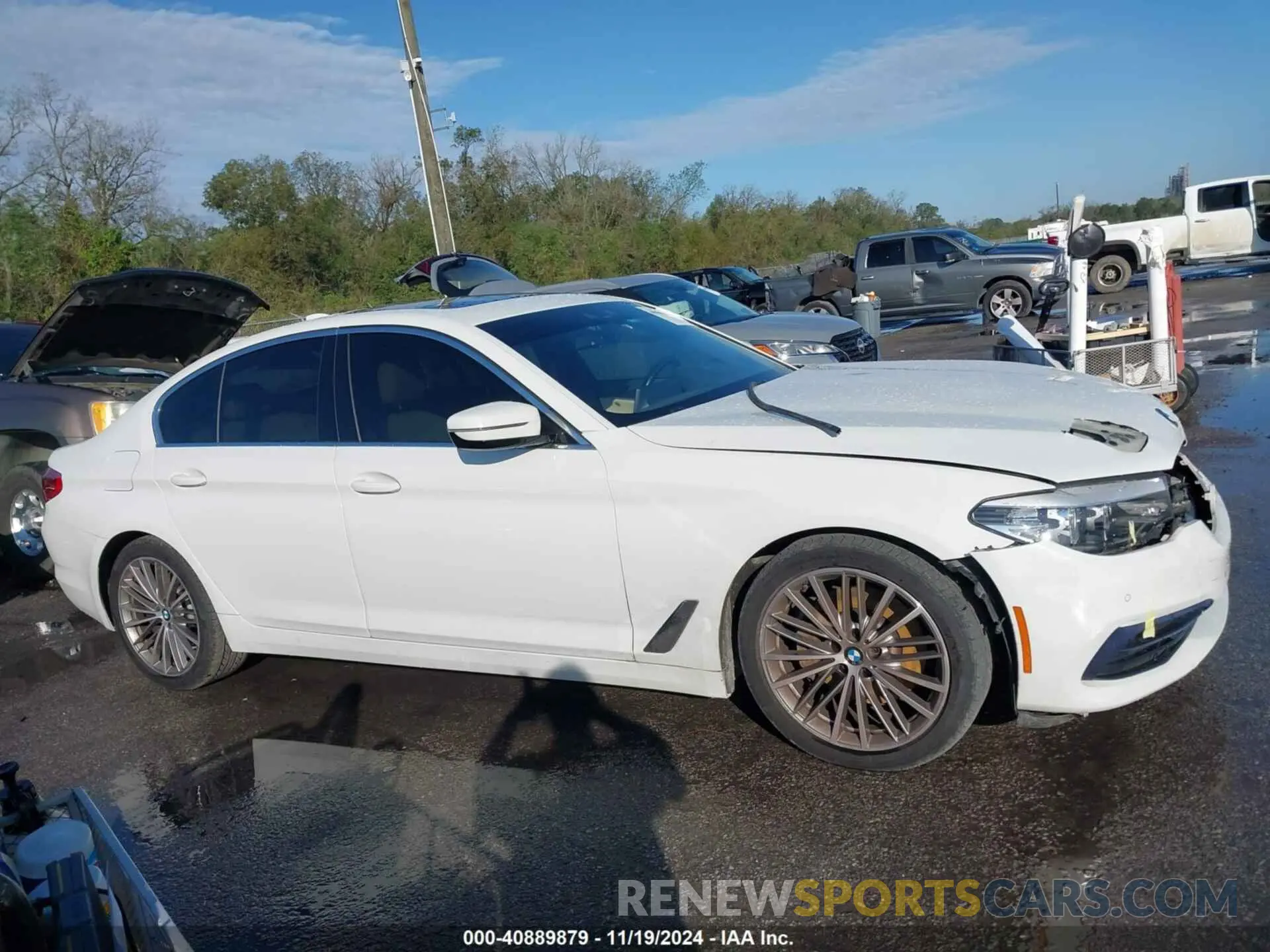 13 Photograph of a damaged car WBAJA5C54KWW38397 BMW 530I 2019