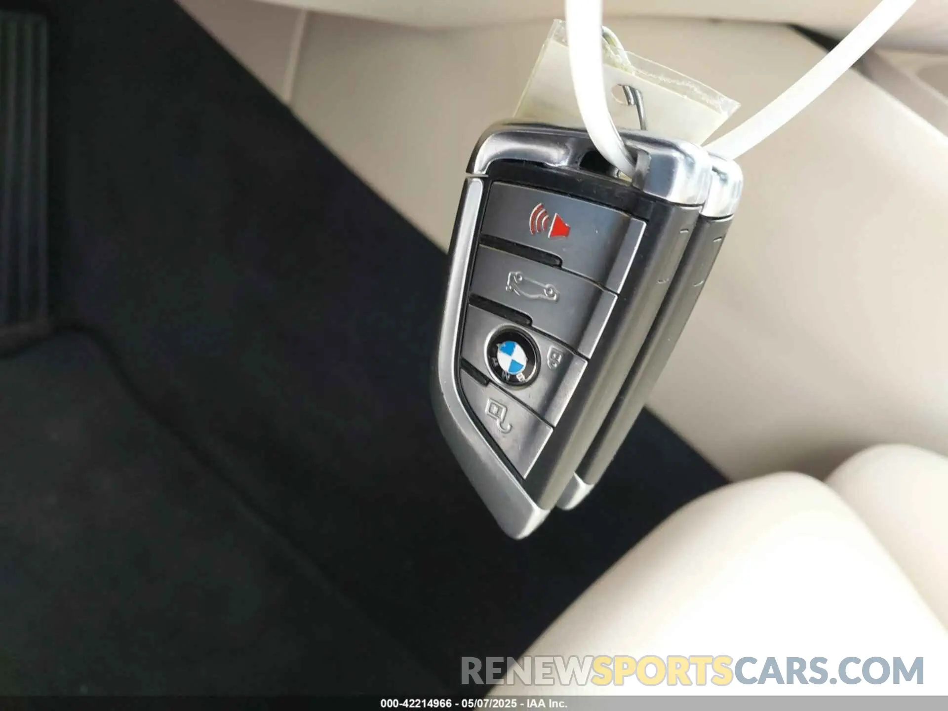11 Photograph of a damaged car WBAJA5C56KWA58071 BMW 530I 2019