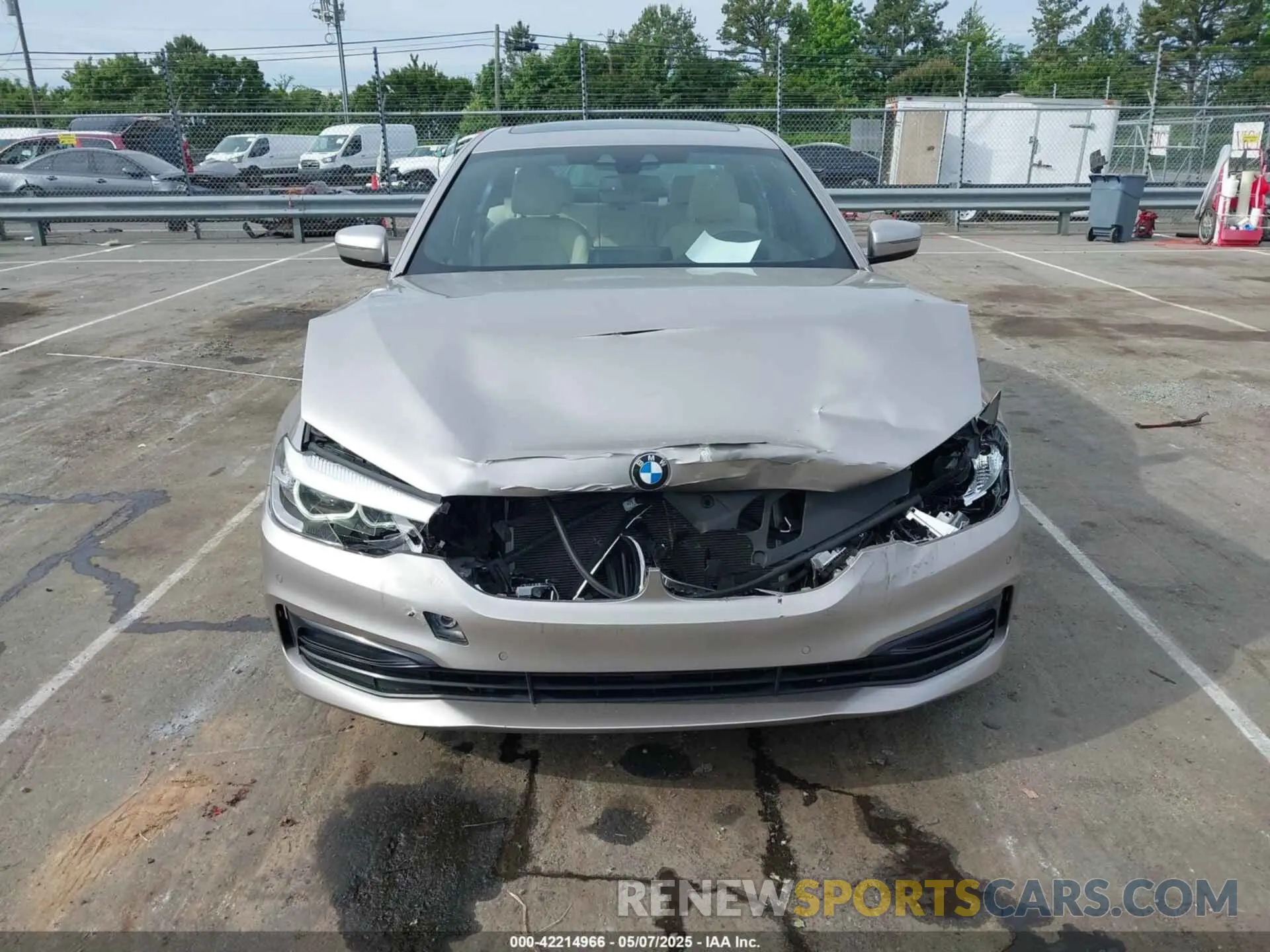 12 Photograph of a damaged car WBAJA5C56KWA58071 BMW 530I 2019