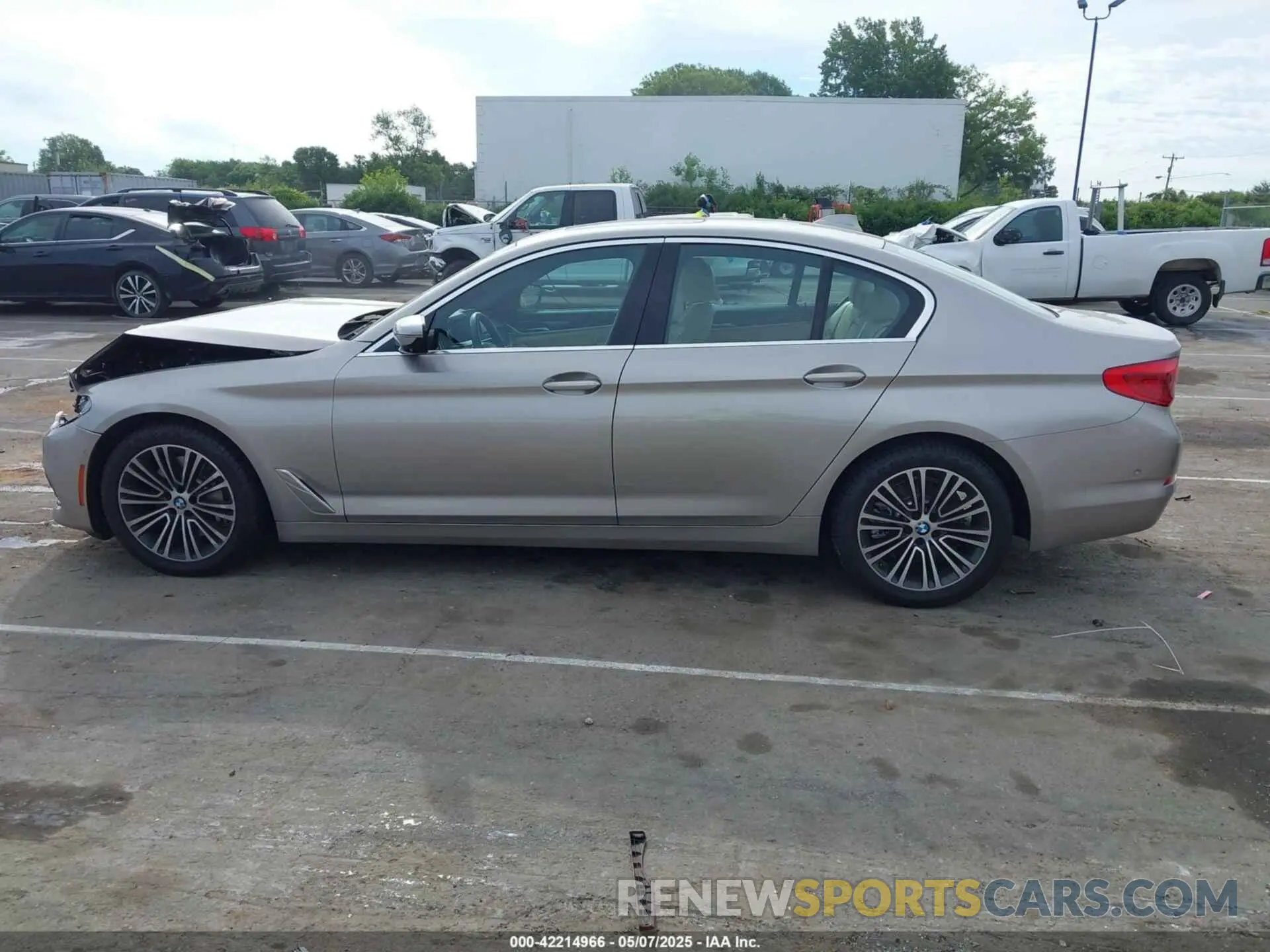 14 Photograph of a damaged car WBAJA5C56KWA58071 BMW 530I 2019