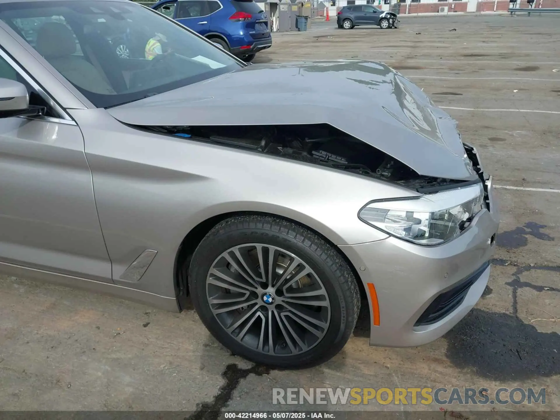 18 Photograph of a damaged car WBAJA5C56KWA58071 BMW 530I 2019