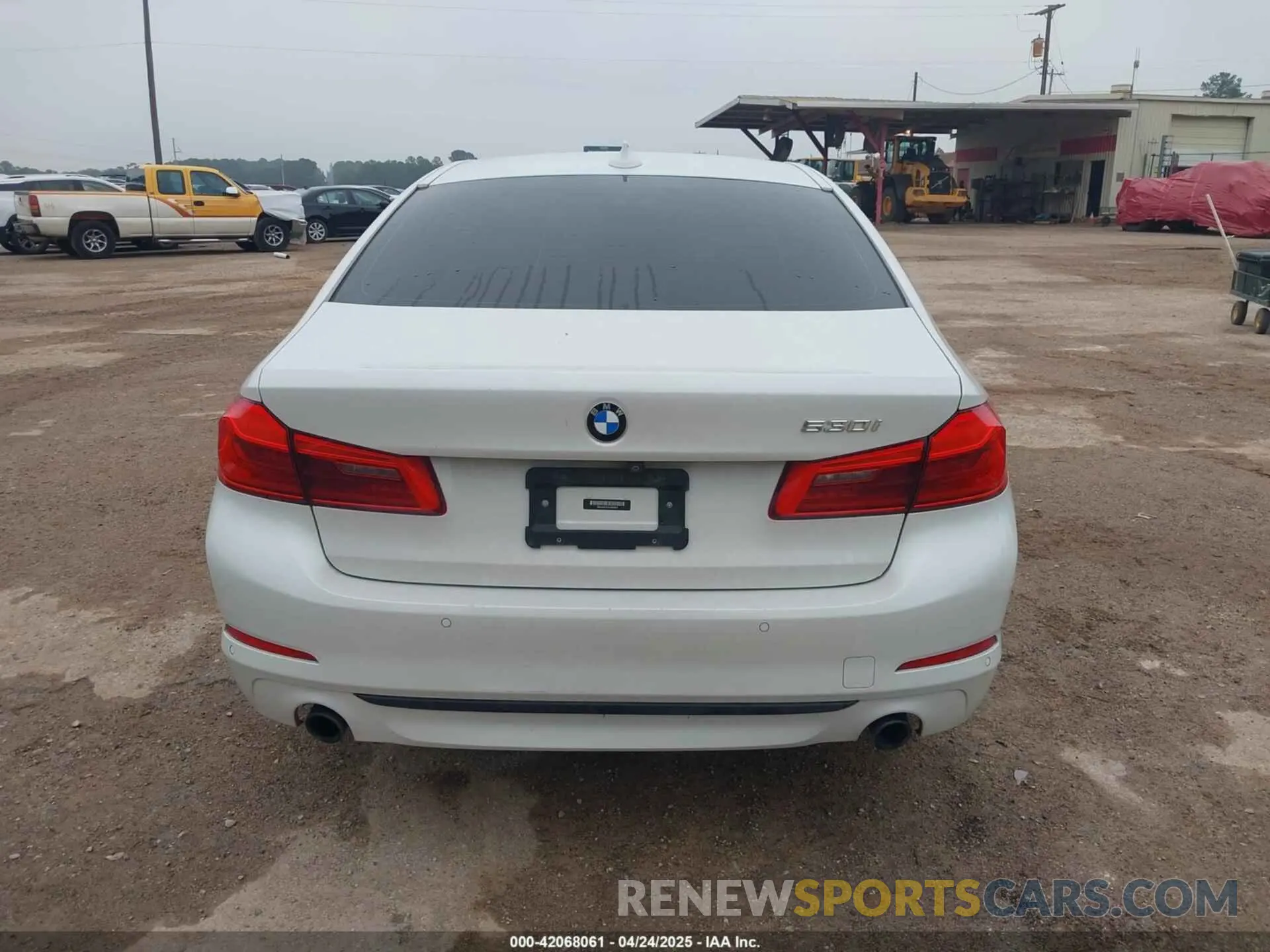 16 Photograph of a damaged car WBAJA5C57KG900620 BMW 530I 2019