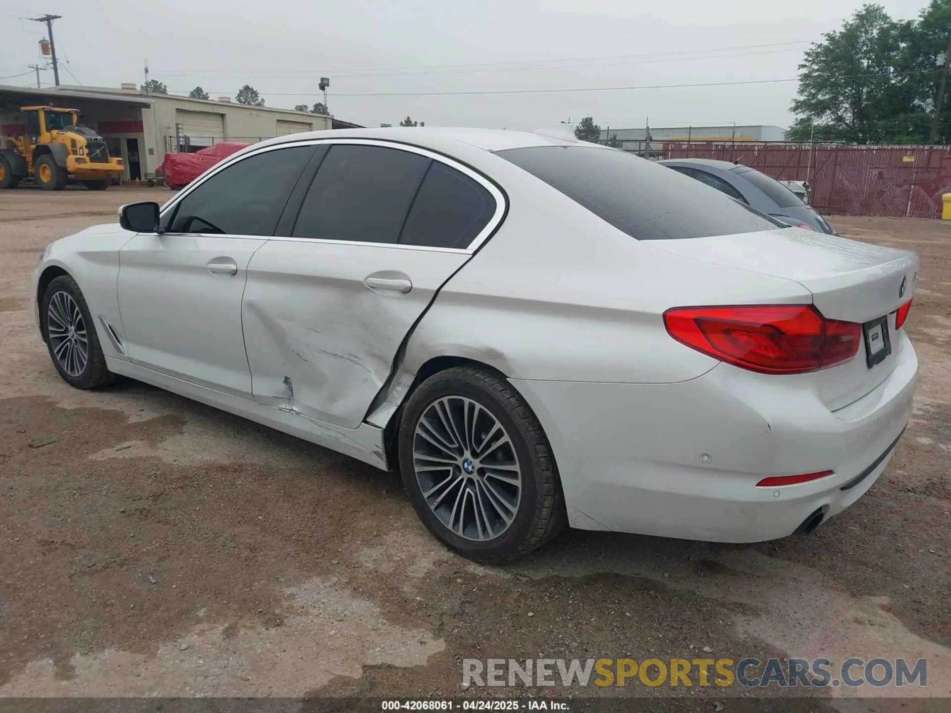 3 Photograph of a damaged car WBAJA5C57KG900620 BMW 530I 2019