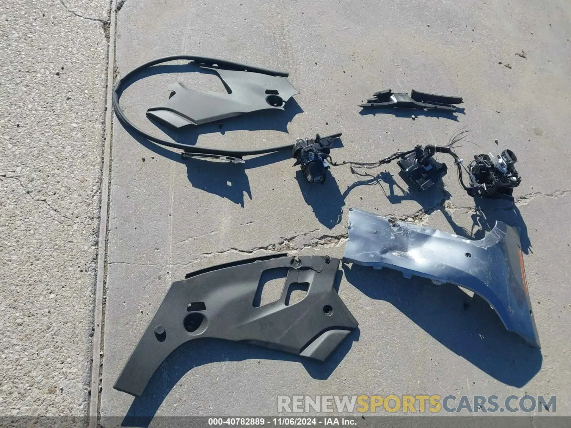 11 Photograph of a damaged car WBAJA5C58KWA57746 BMW 530I 2019