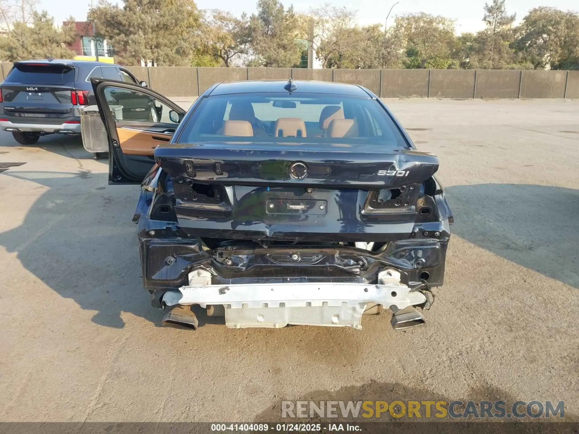 17 Photograph of a damaged car WBAJA5C58KWW46941 BMW 530I 2019