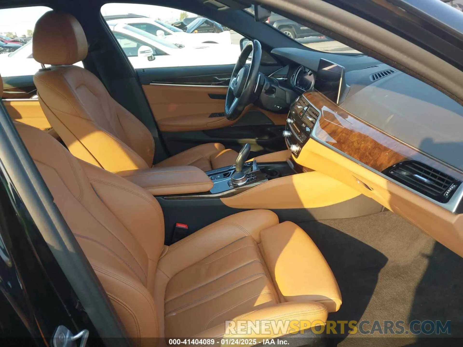 5 Photograph of a damaged car WBAJA5C58KWW46941 BMW 530I 2019