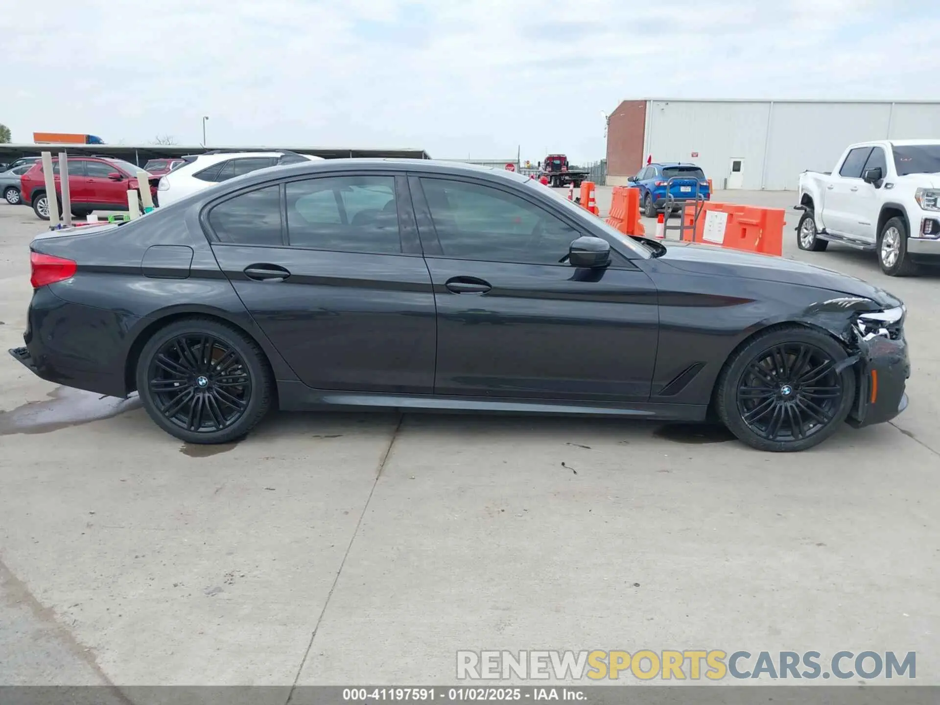 13 Photograph of a damaged car WBAJA5C59KWW29310 BMW 530I 2019